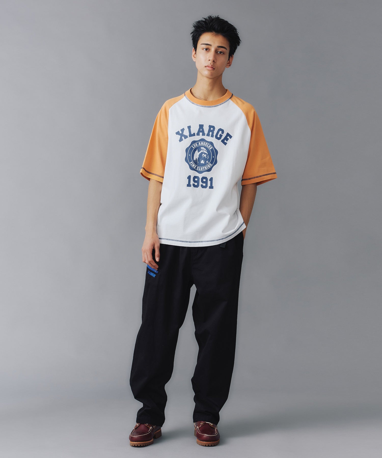 เสื้อยืดแขนสั้น XLARGE รุ่น COLOR SCHEME STITCH RAGLAN S/S TEE