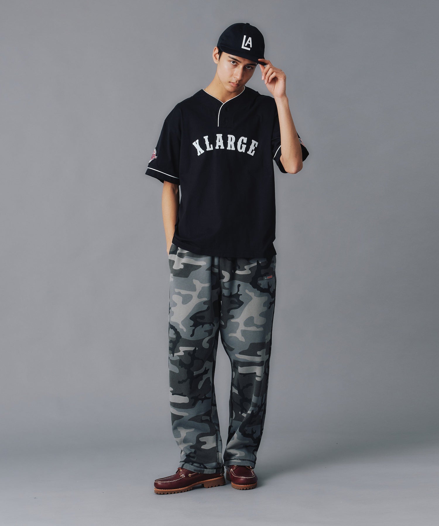 กางเกงขายาว Xlarge รุ่น LIGHT WEIGHT SWEAT PANTS