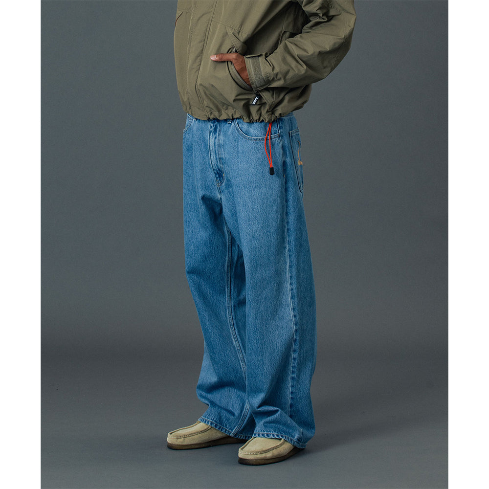 กางเกงยีนส์ผ้าเดนิม XLARGE รุ่น RAGE LOGO DENIM PANTS