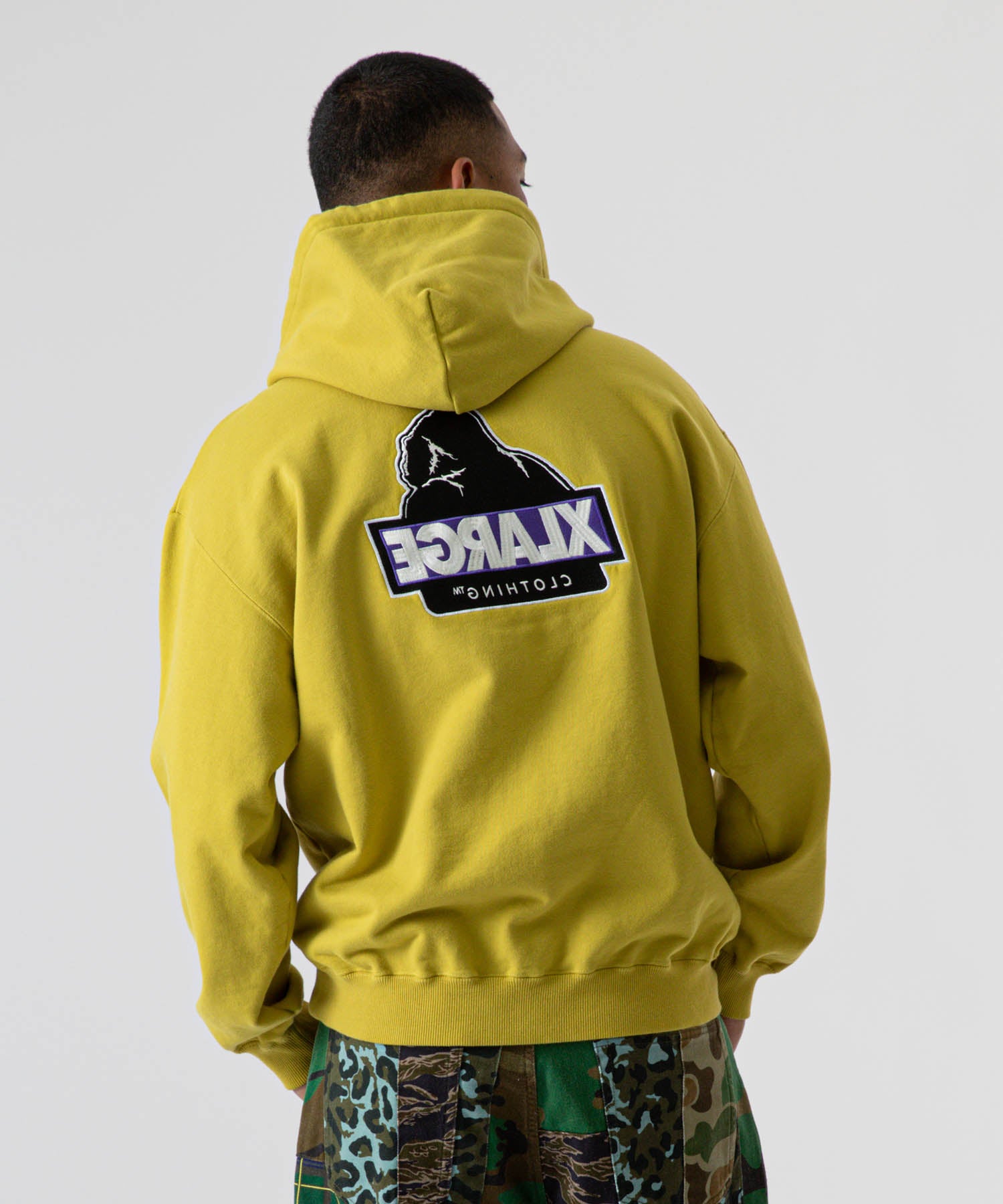 เสื้อฮู้ด XLARGE รุ่น SLANTED OG PULLOVER HOODED SWEATSHIRT