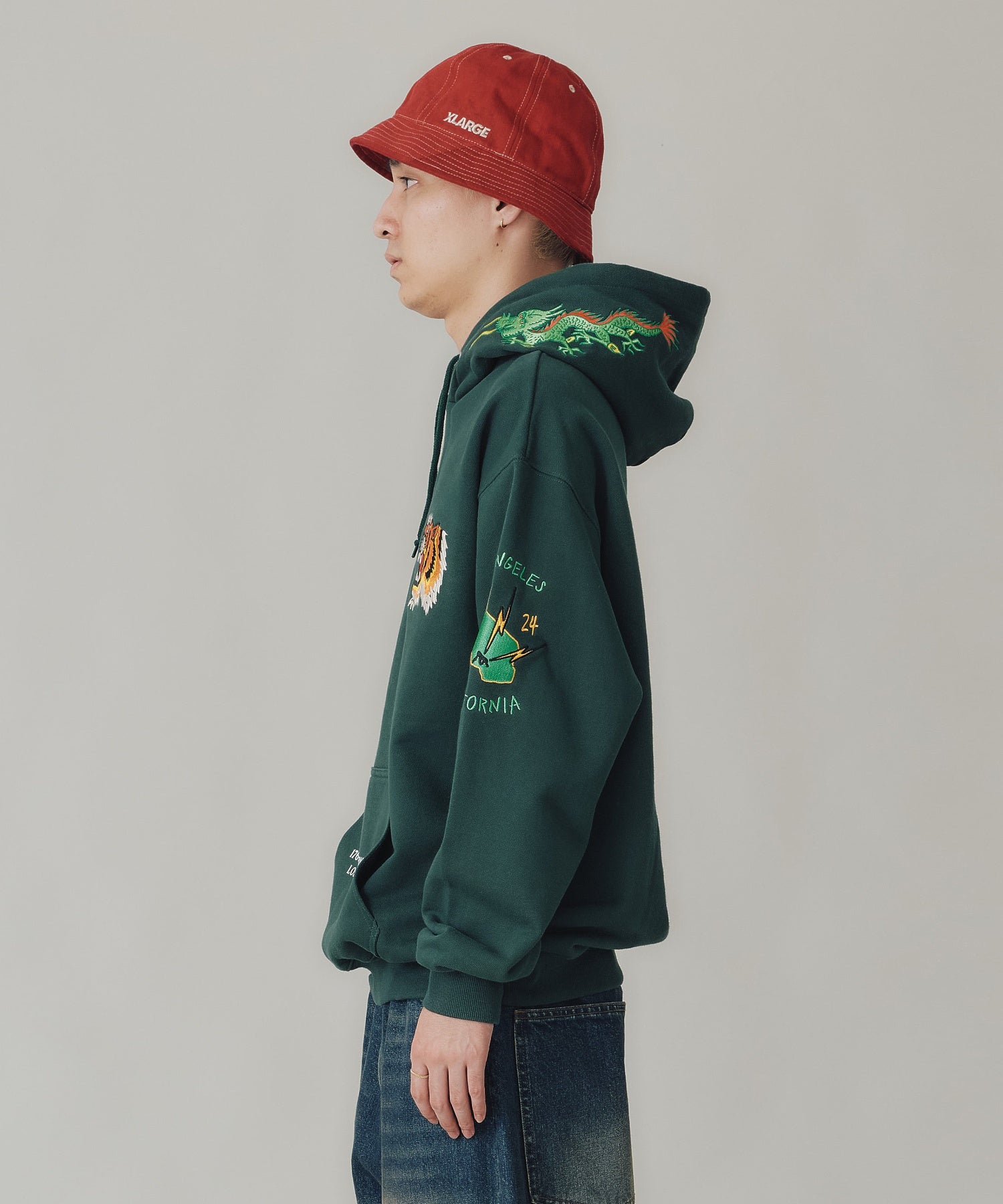 เสื้อสเวตเตอร์ TIGER EMBROIDERY HOODED SWEATSHIRT