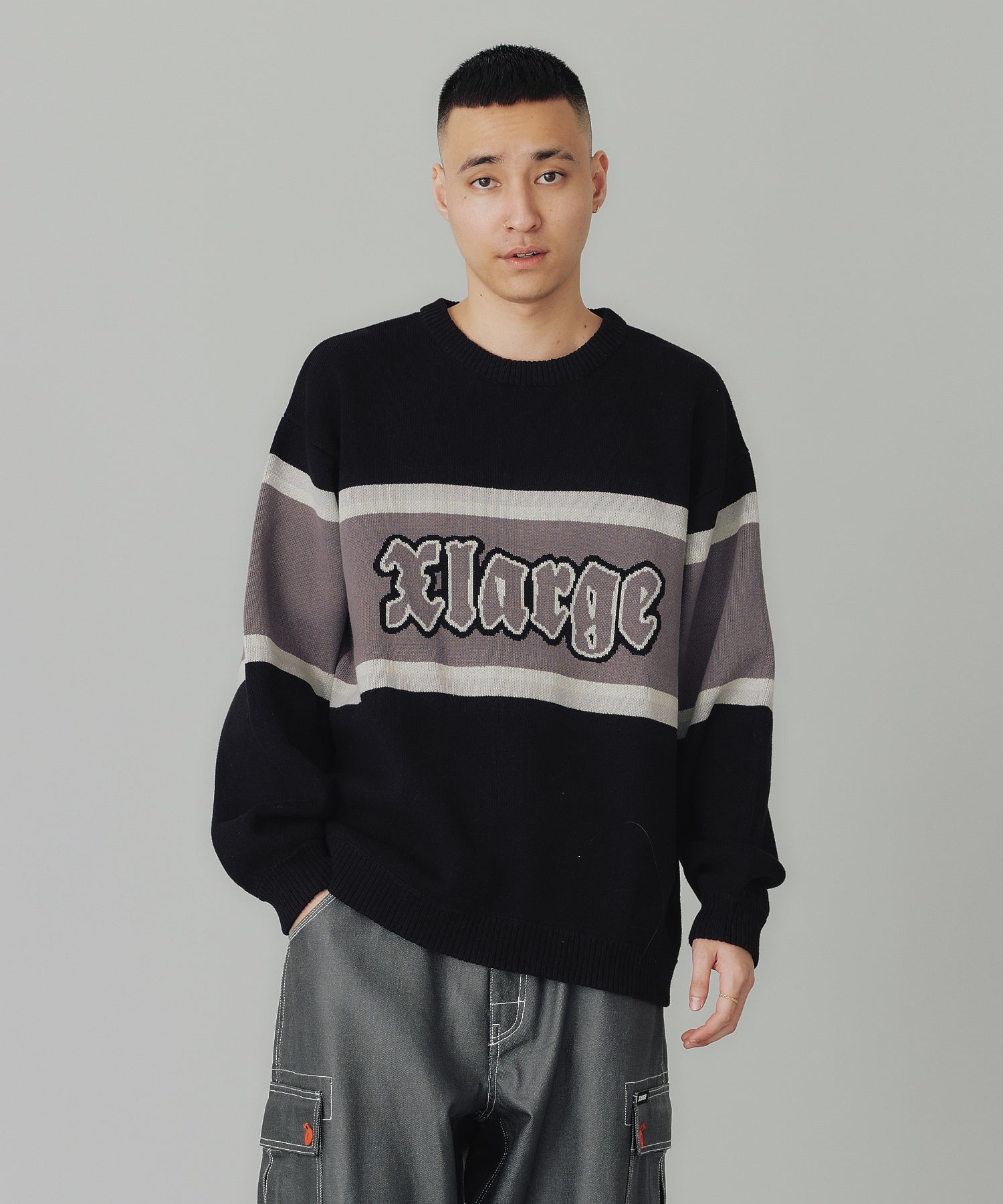 เสื้อสเวตเตอร์ XLARGE รุ่น Striped Crewneck Knit Top