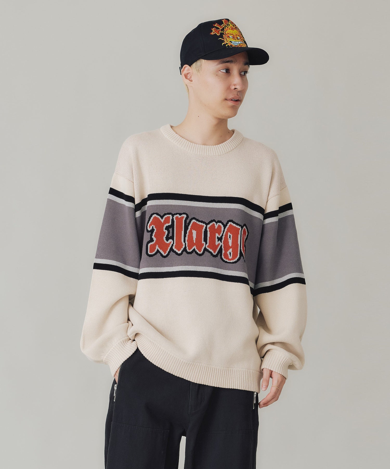 เสื้อสเวตเตอร์ XLARGE รุ่น Striped Crewneck Knit Top