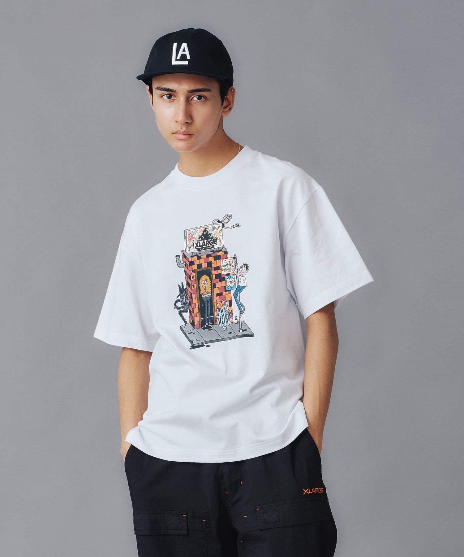 เสื้อยืดแขนสั้น XLARGE รุ่น SCRAWL S/S TEE