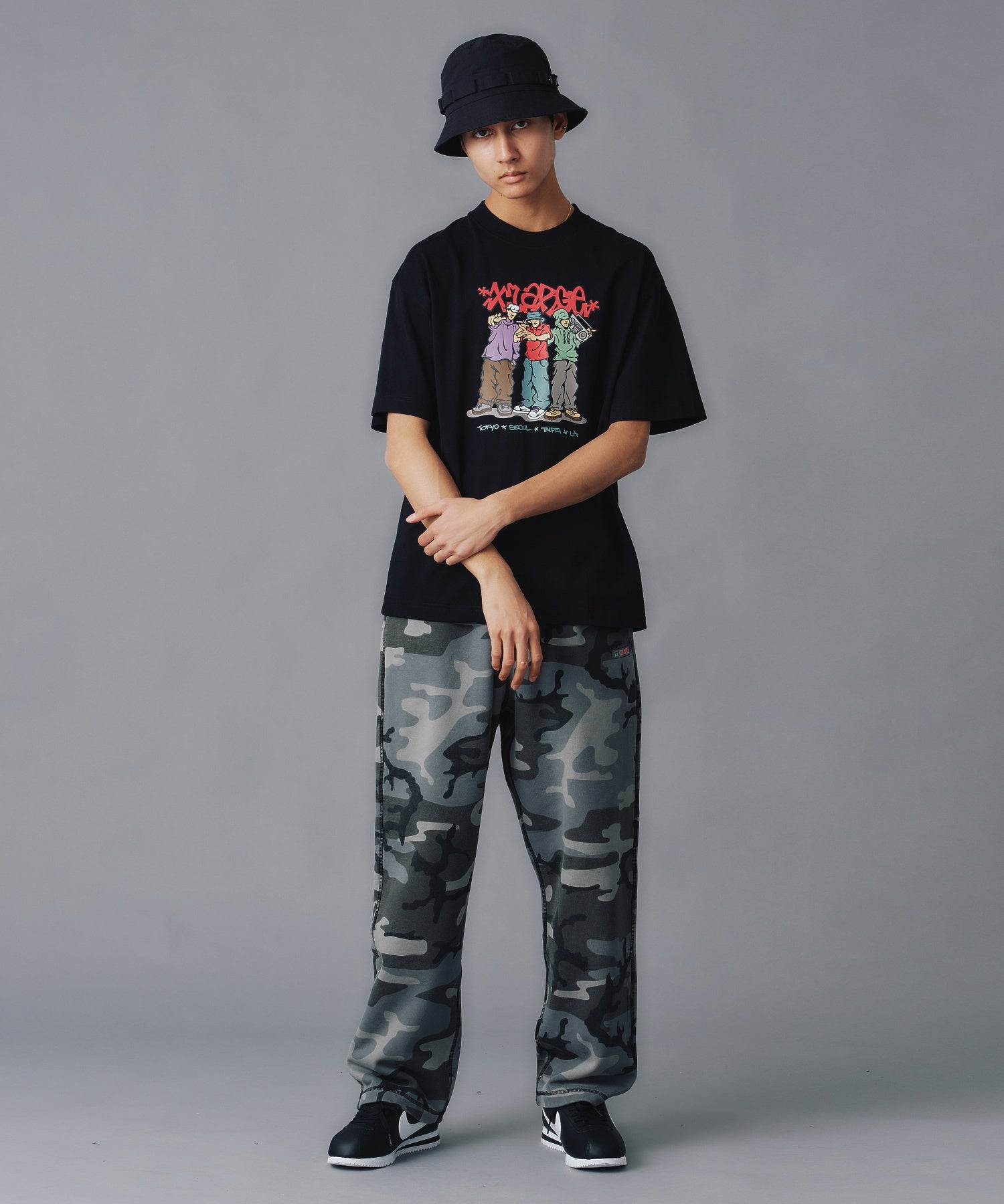 เสื้อยืดแขนสั้น XLARGE รุ่น SCRAWL S/S TEE