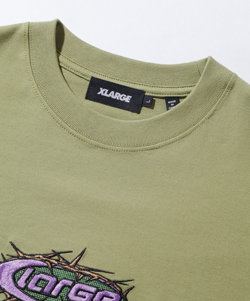 เสื้อยืดแขนสั้น XLARGE รุ่น BARBED WIRE LOGO S/S TEE