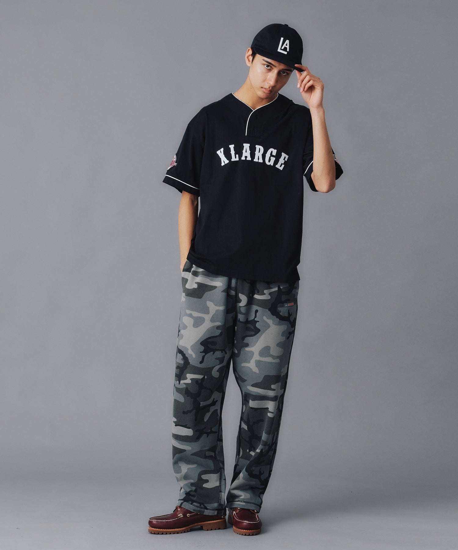 เสื้อยืดแขนสั้น XLARGE รุ่น BASEBALL S/S TEE