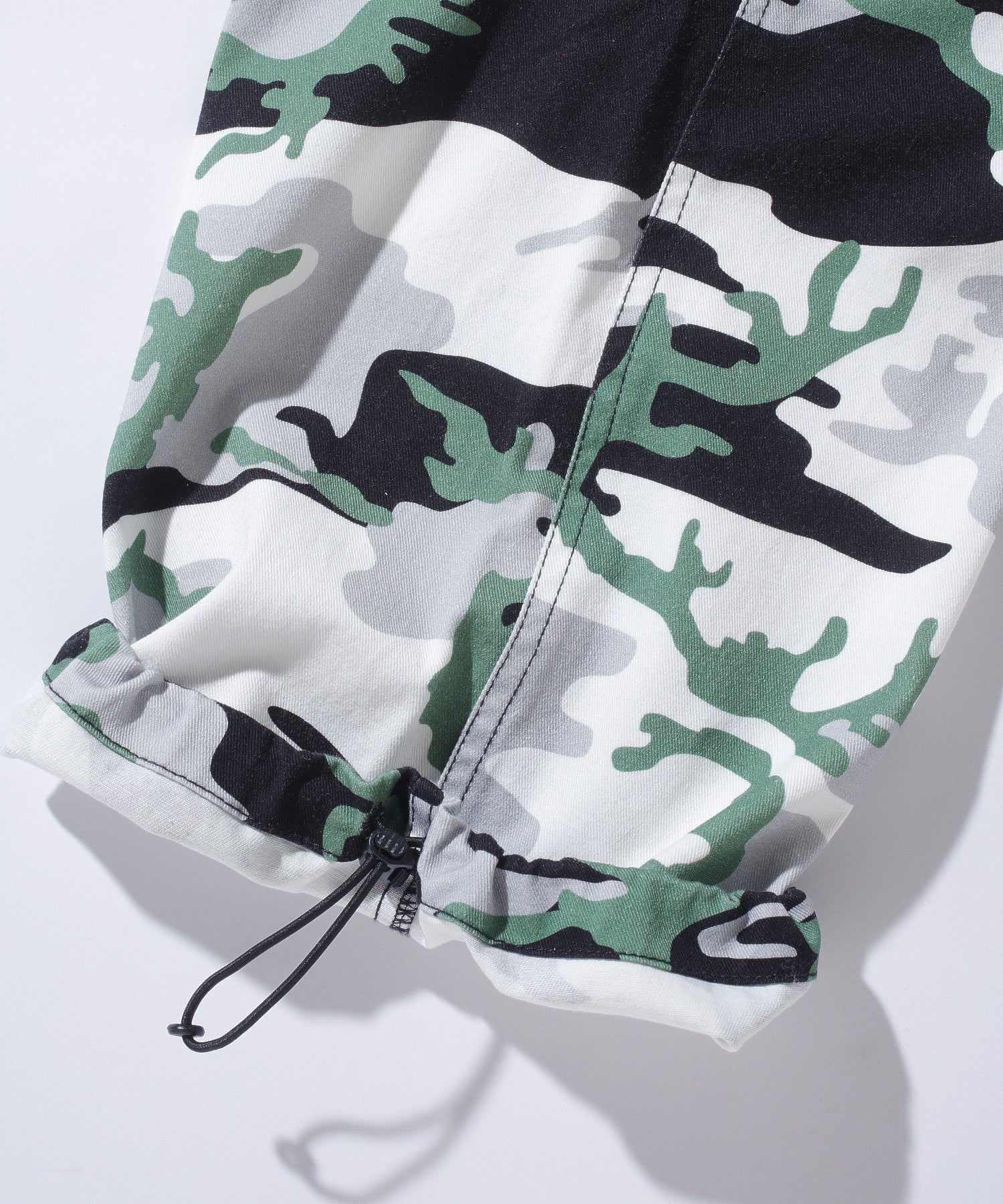 กางเกง XLARGE รุ่น RESORT CARGO PANTS
