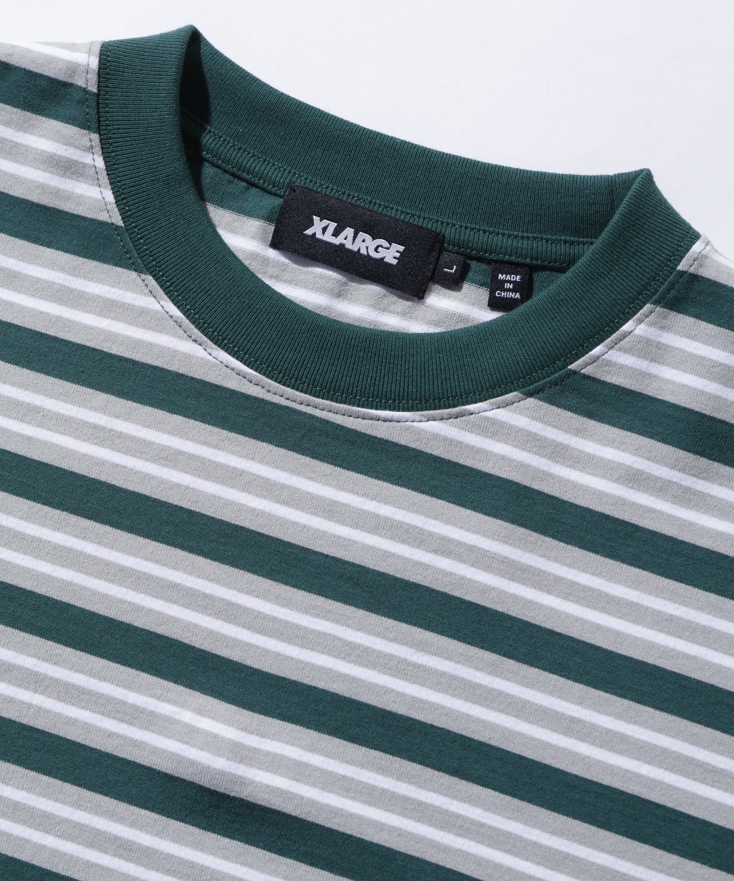 เสื้อยืดแขนสั้น XLARGE รุ่น Striped S/S Tee