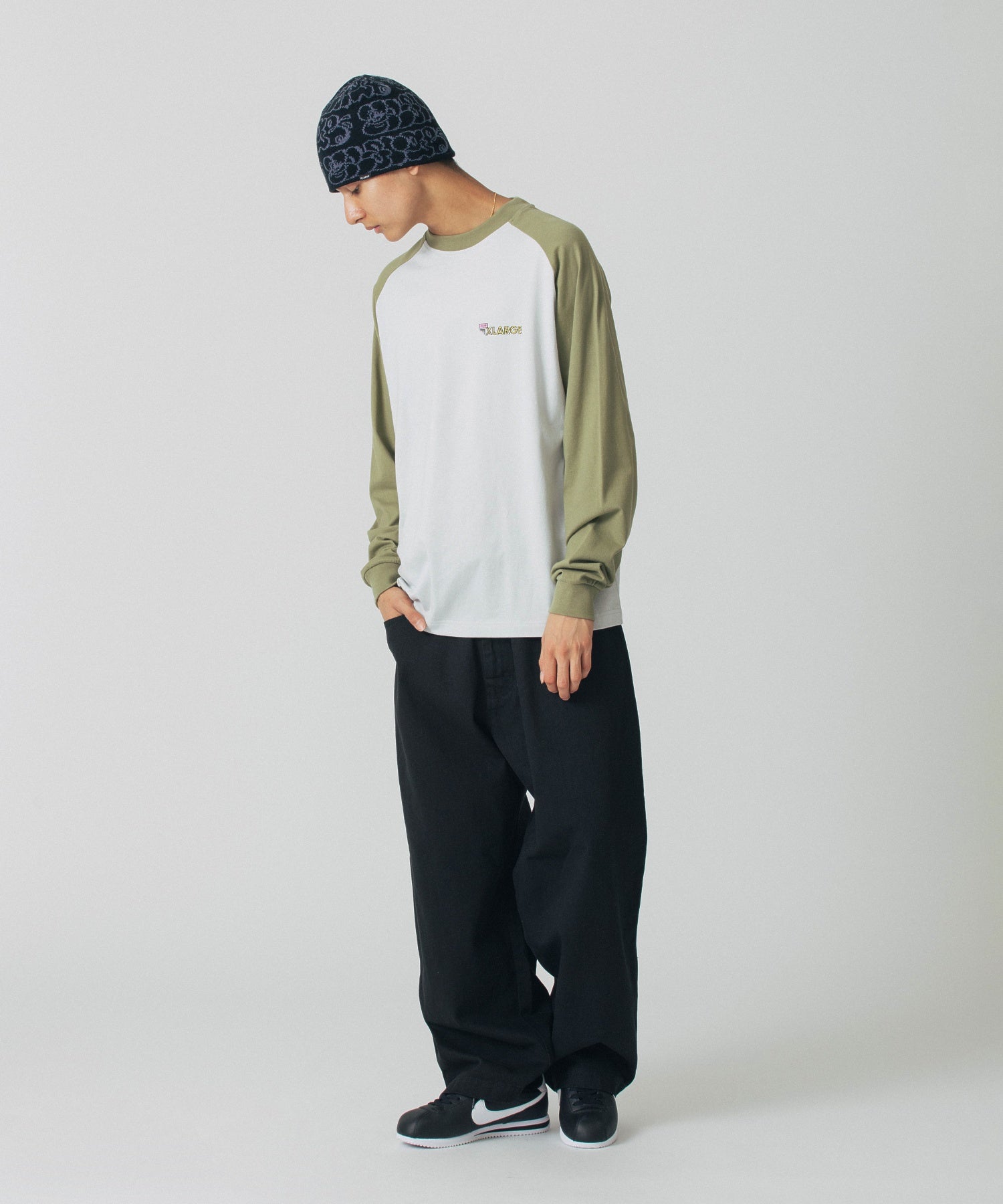เสื้อยืดแขนยาว XLARGE รุ่น XLARGE Club Raglan L/S Top
