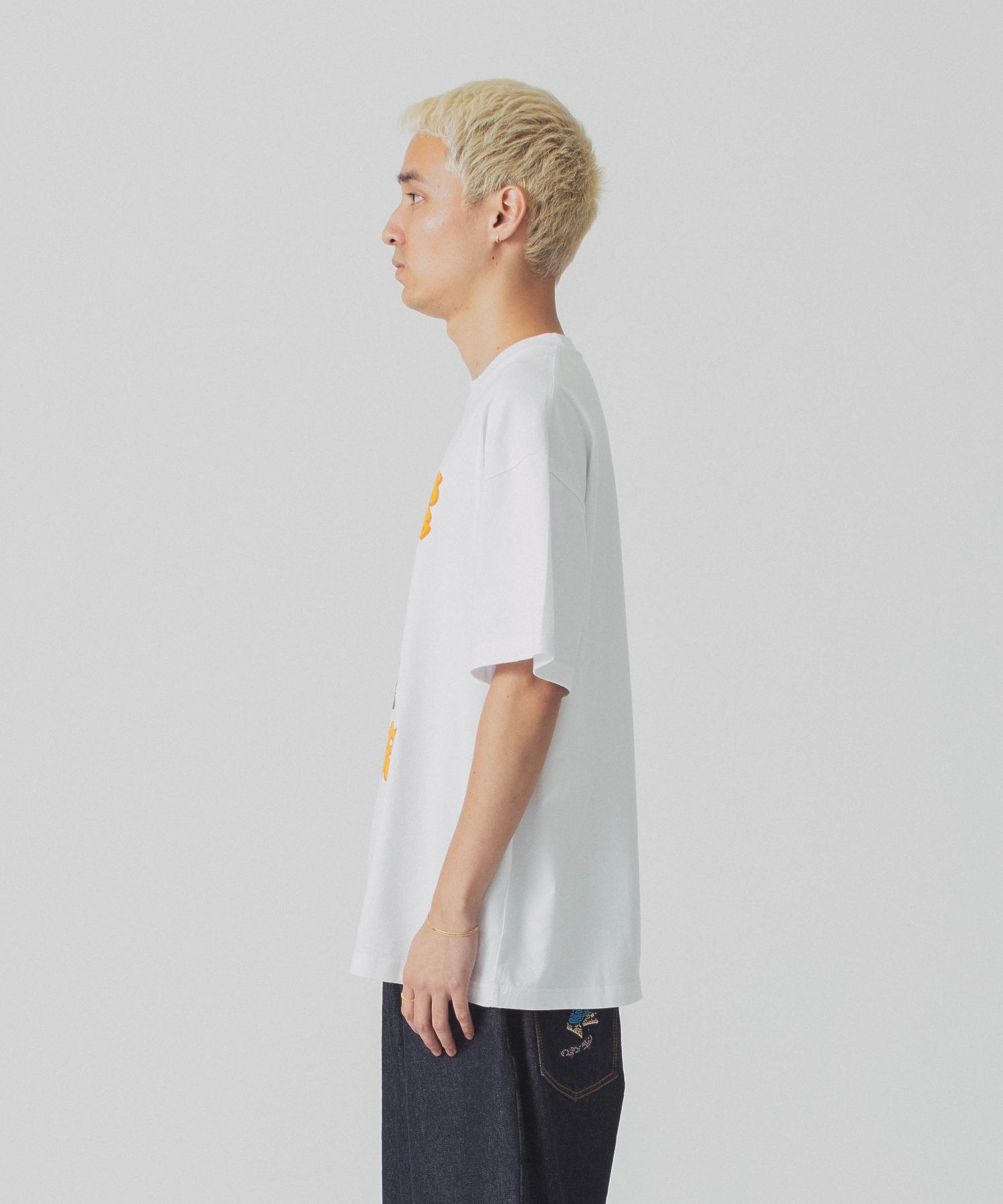 เสื้อยืดแขนสั้น Xlarge รุ่น Xlarge X Crenshaw Skate Club Vandalised Police Car s/s Tee