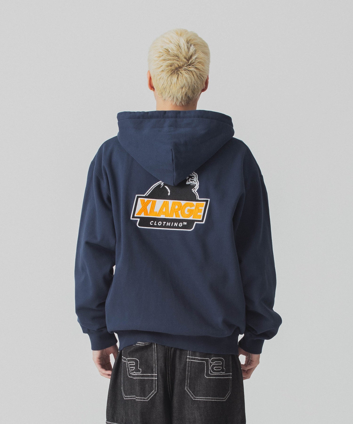 เสื้อฮู้ด XLARGE รุ่น Slanted OG Zip Hooded Sweatshirt