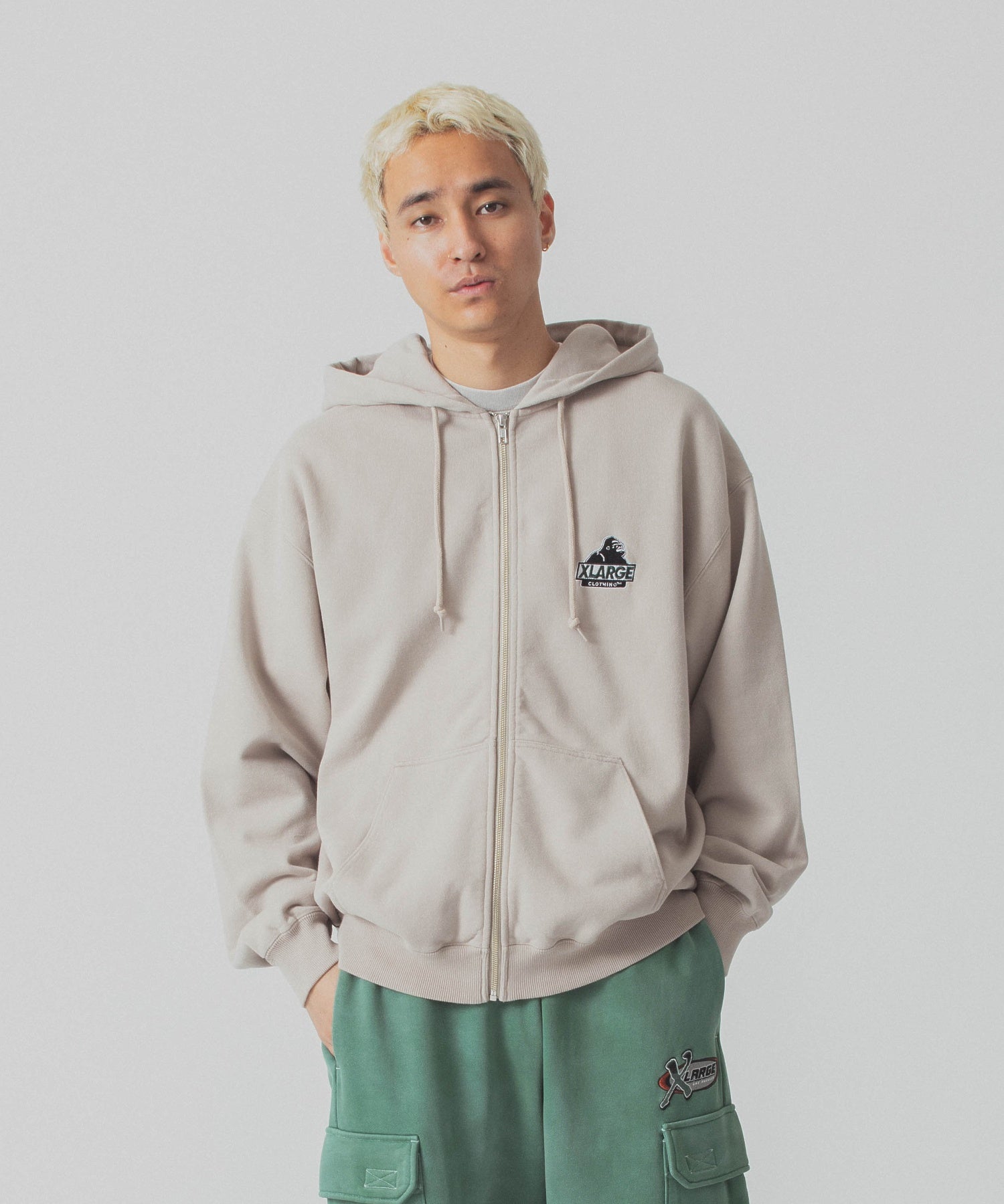 เสื้อฮู้ด XLARGE รุ่น Slanted OG Zip Hooded Sweatshirt