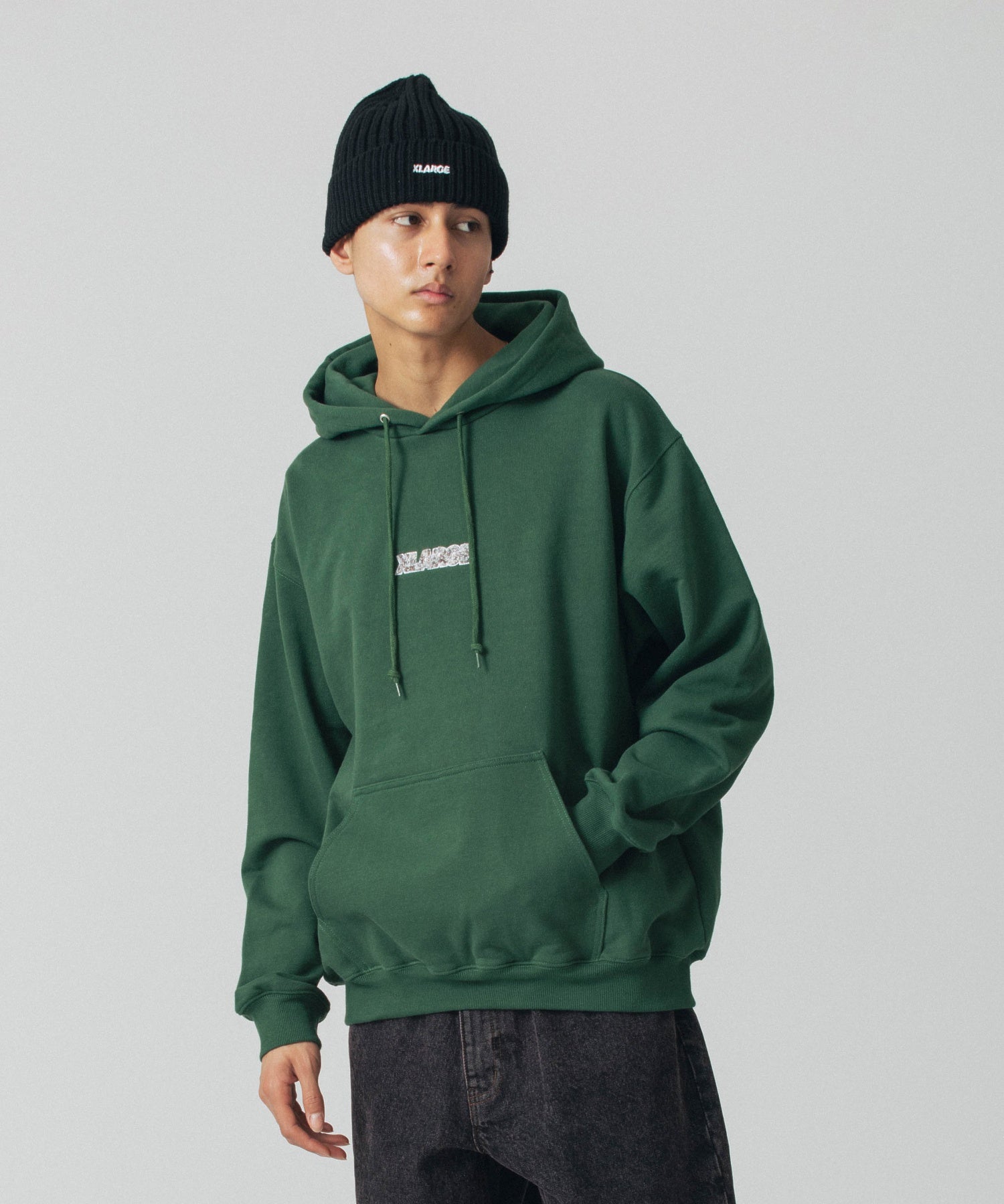 เสื้อฮู้ด XLARGE รุ่น Chenille Slanted OG Hooded Sweatshirt