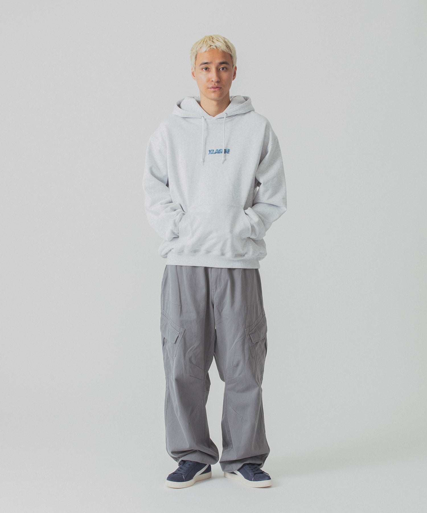 เสื้อฮู้ด XLARGE รุ่น Chenille Slanted OG Hooded Sweatshirt