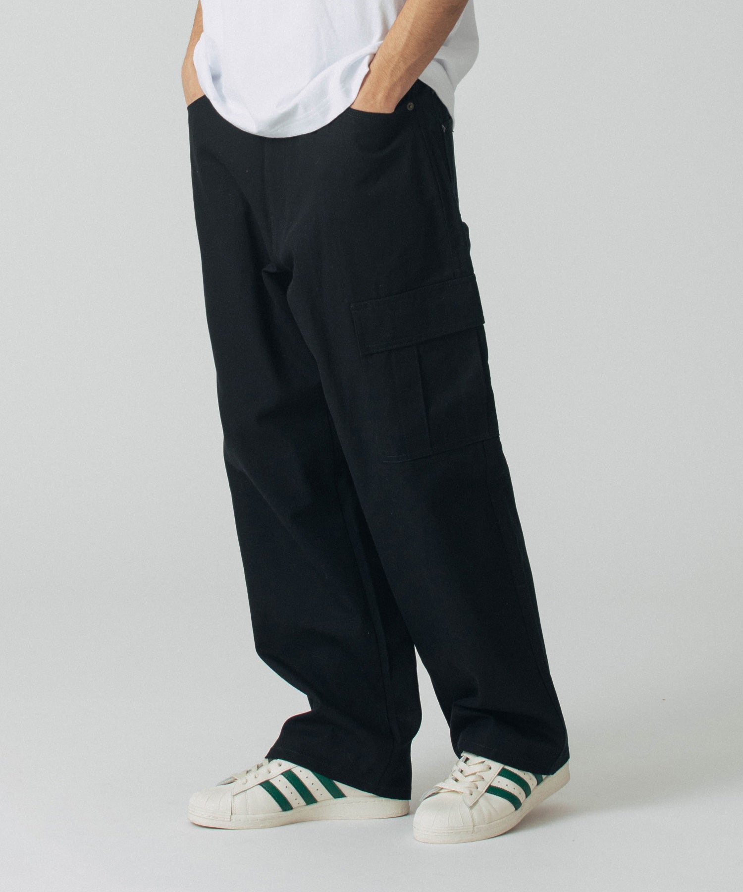 กางเกงขายาว XLARGE รุ่น Crown Painter Pants