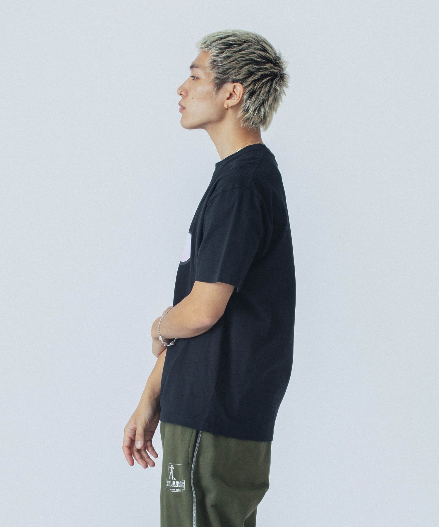 เสื้อยืดแขนสั้น XLARGE รุ่น Throw Up S/S Tee