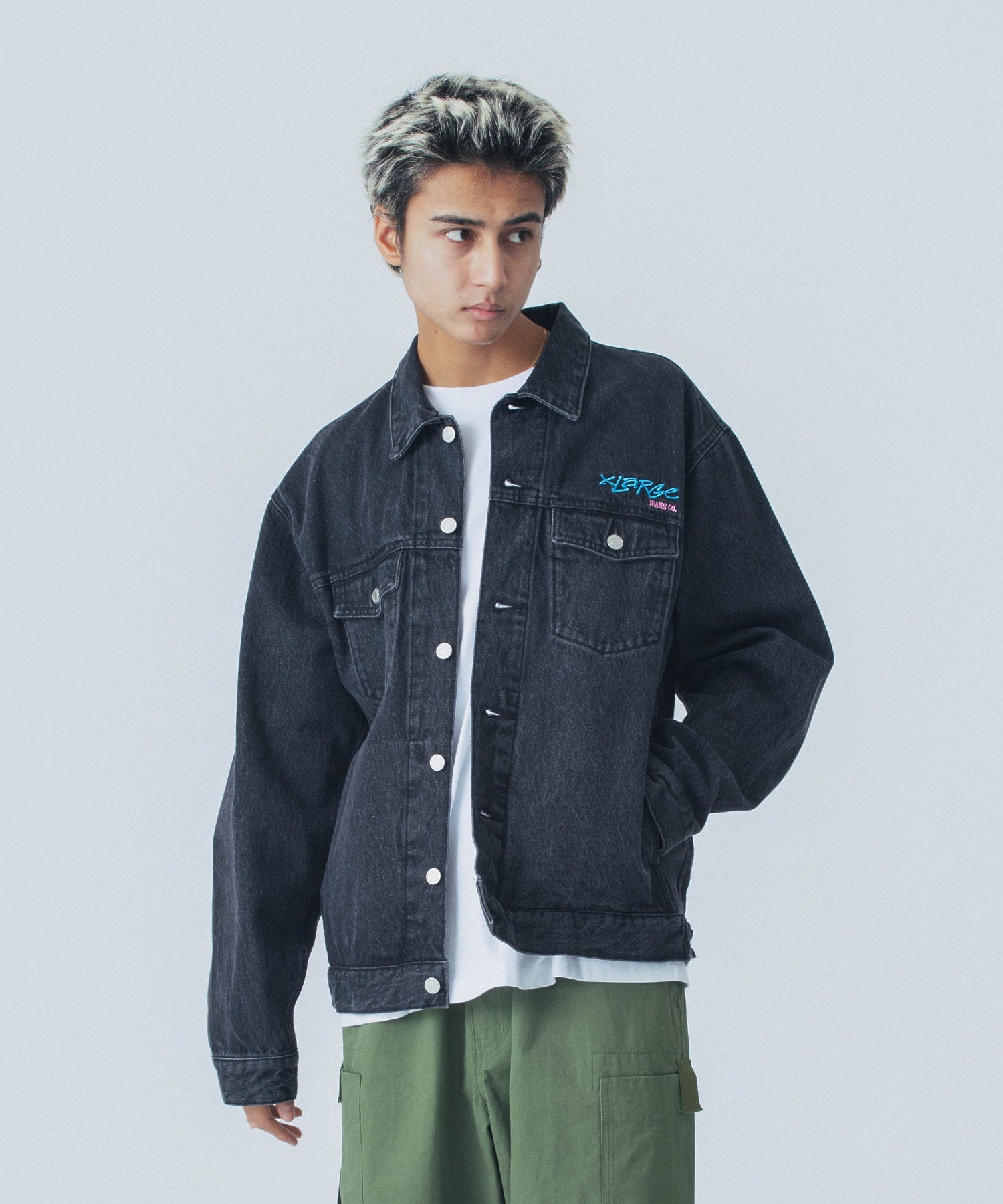 เสื้อแจ็คเก็ต XLARGE รุ่น Side Cutting Denim Jacket