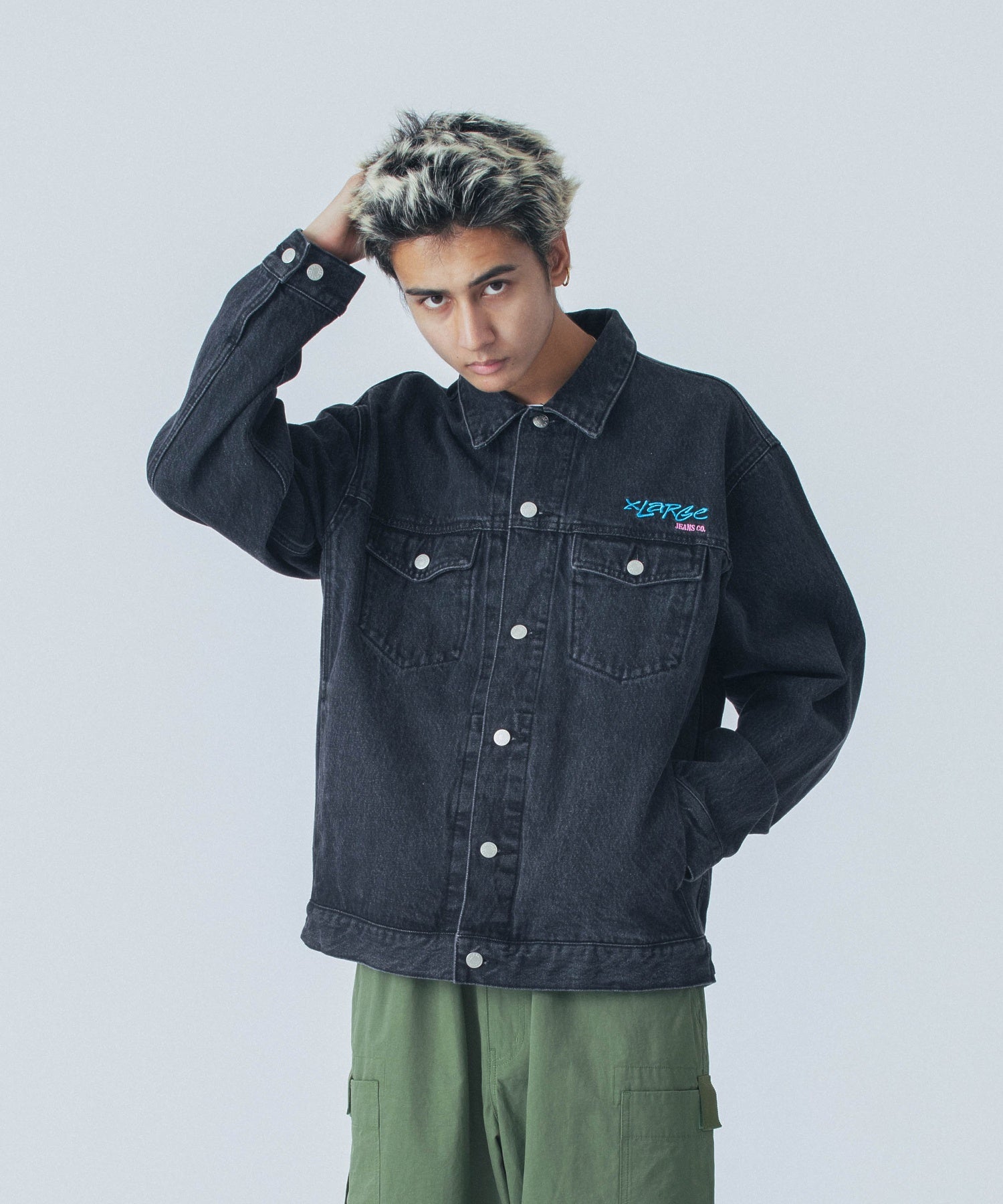 เสื้อแจ็คเก็ต XLARGE รุ่น Side Cutting Denim Jacket