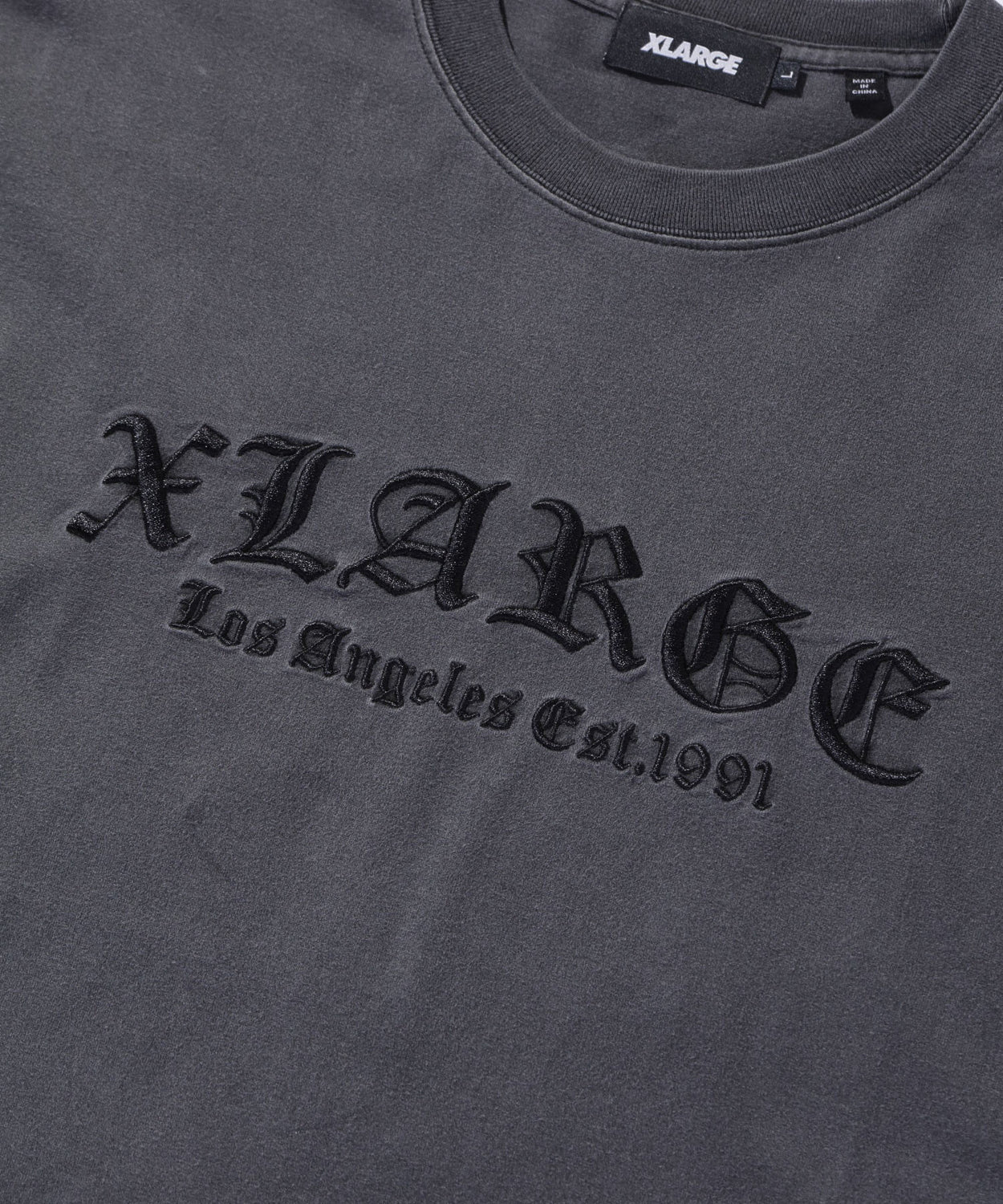 เสื้อยืดแขนยาว XLARGE รุ่น Pigment Dyed Old English Logo L/S Tee