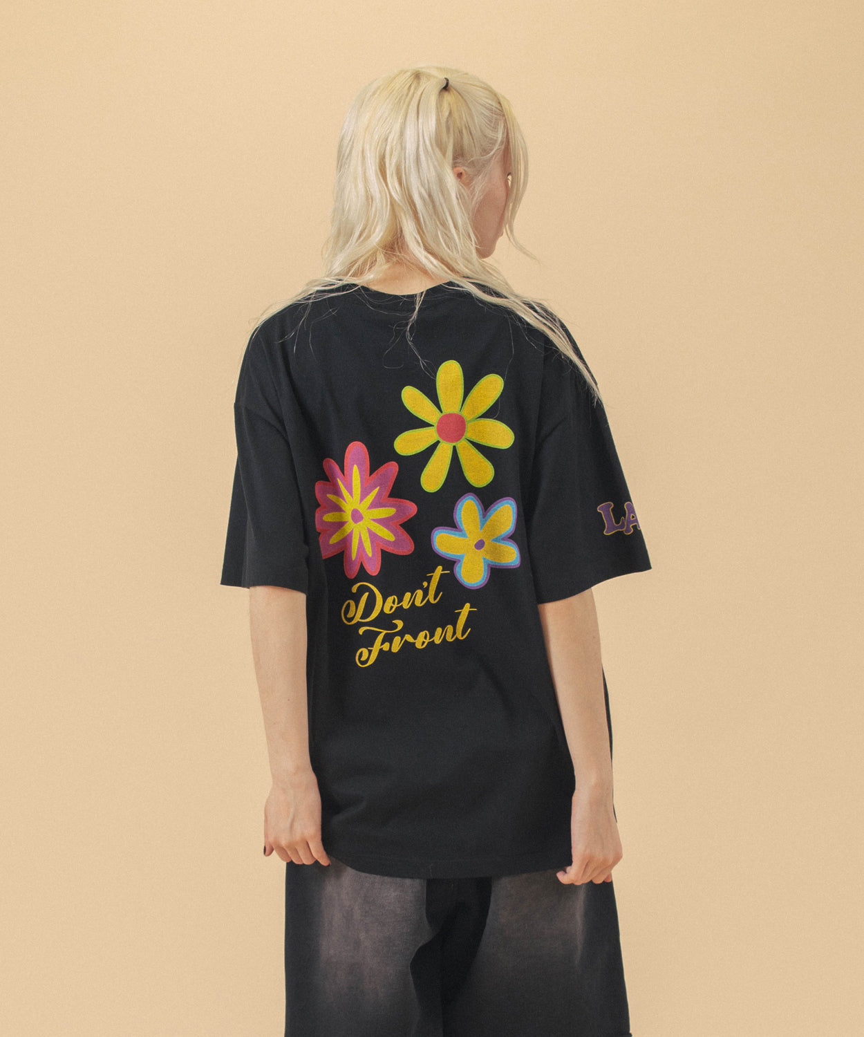 เสื้อยืดแขนสั้น XLARGE รุ่น Flower S/S Tee