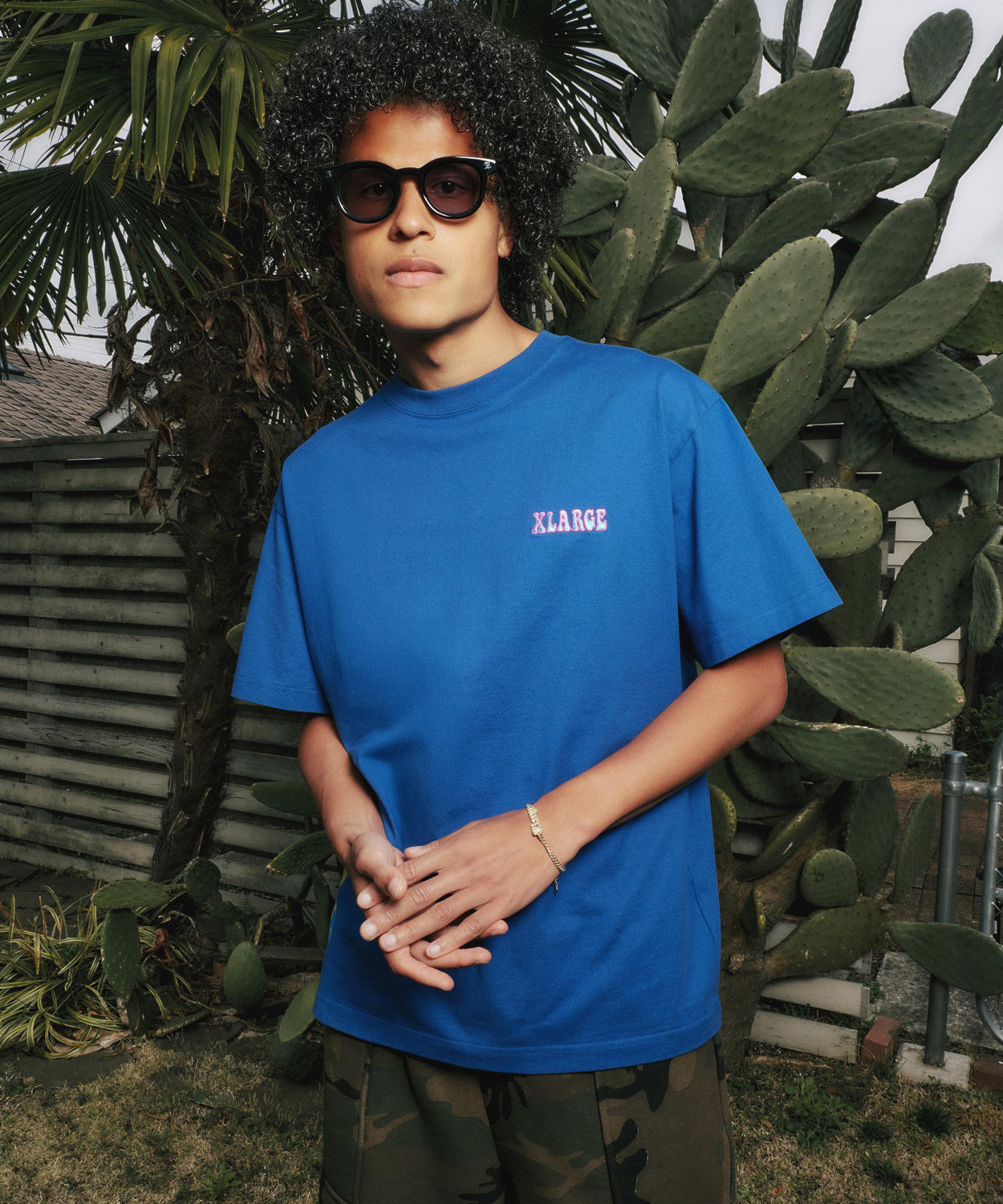 เสื้อยืดแขนสั้น XLARGE รุ่น Flower S/S Tee