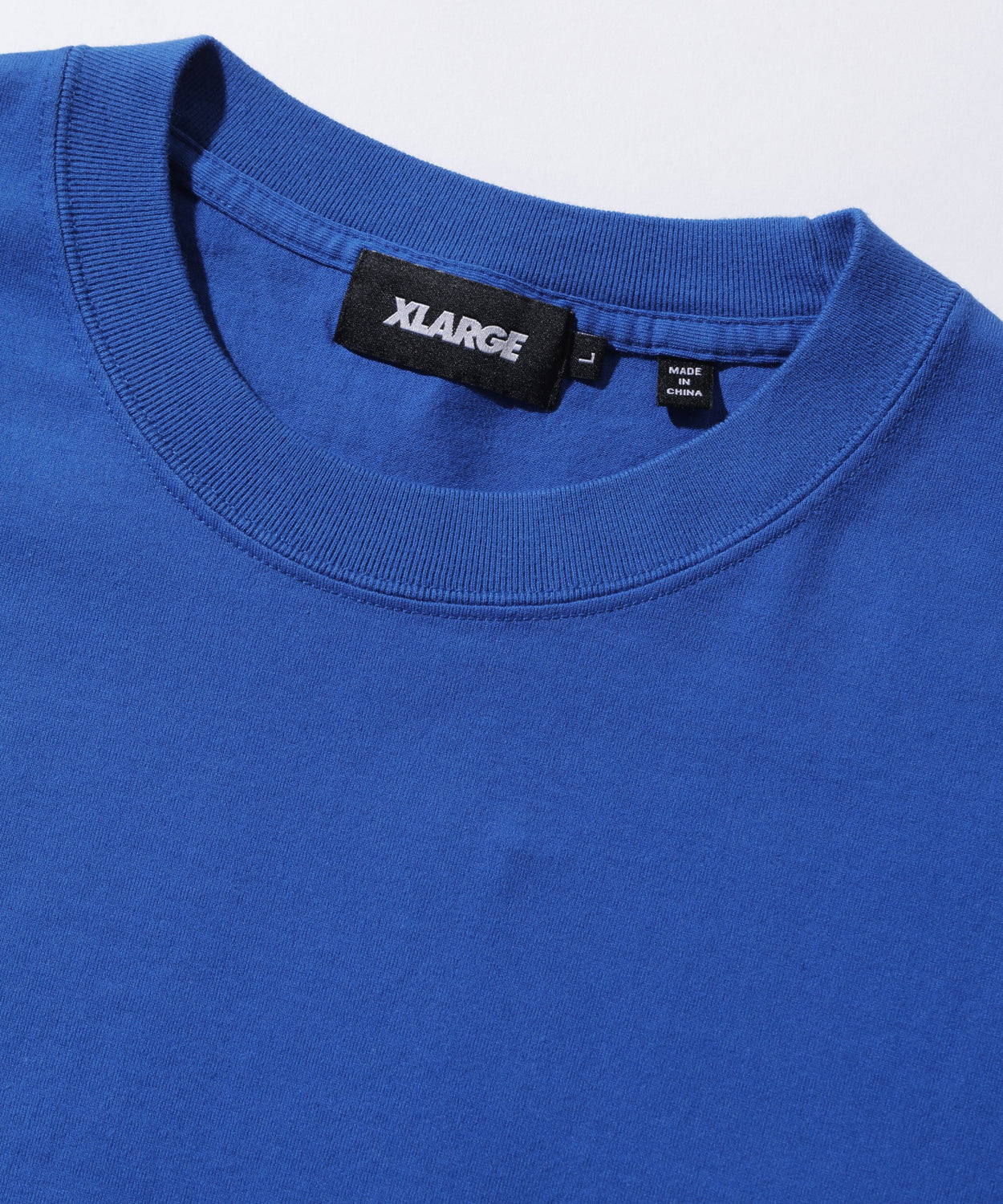 เสื้อยืดแขนสั้น XLARGE รุ่น Flower S/S Tee