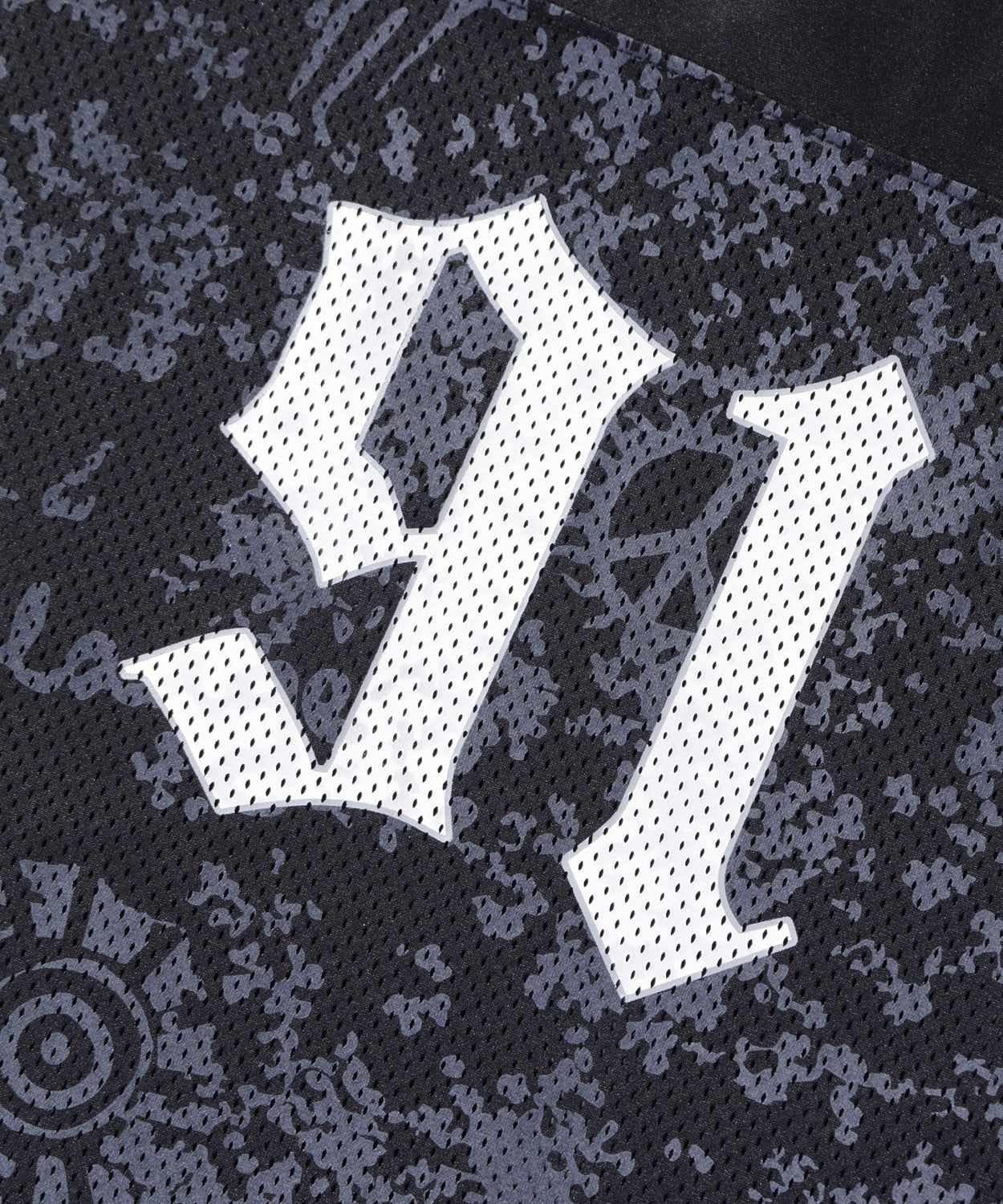 เสื้อยืดแขนสั้น XLARGE รุ่น Old English Football Jersey