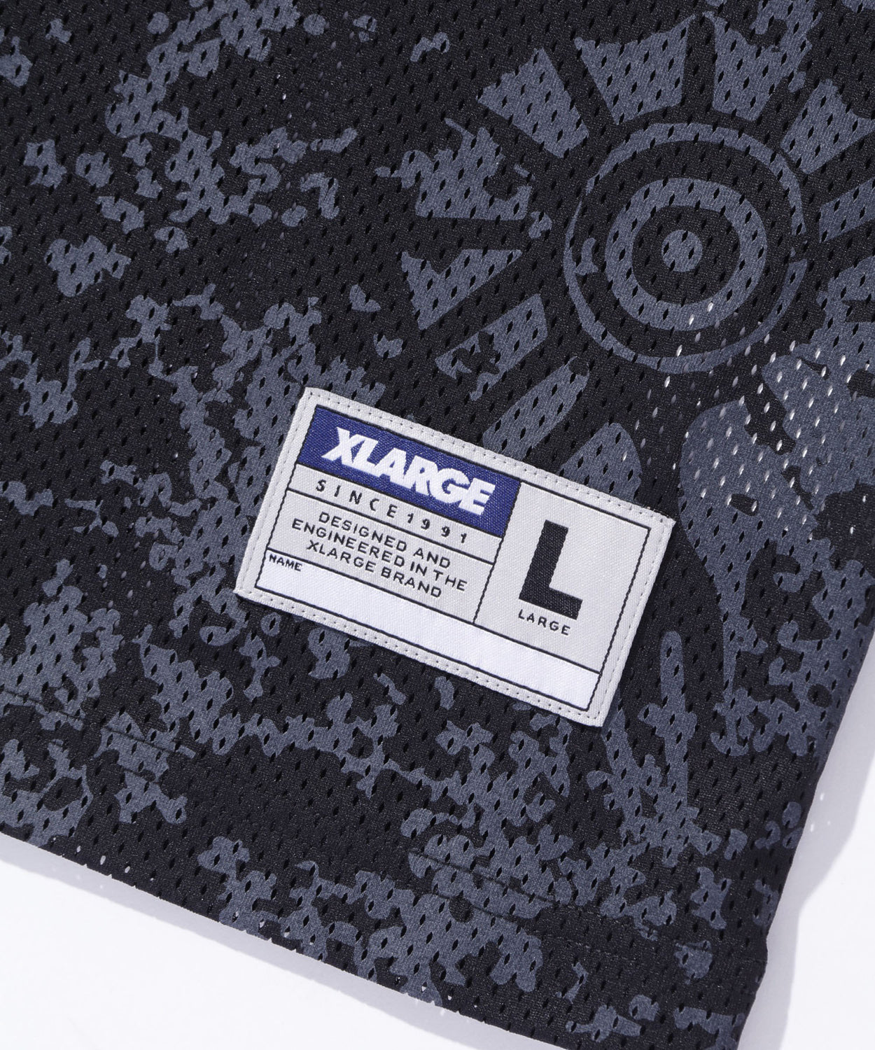 เสื้อยืดแขนสั้น XLARGE รุ่น Old English Football Jersey