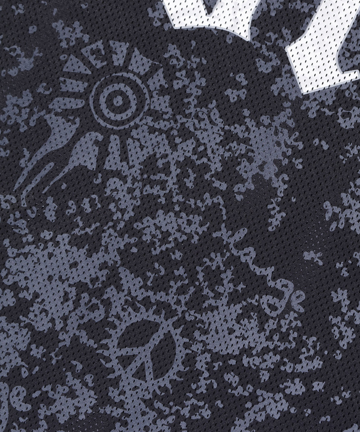 เสื้อยืดแขนสั้น XLARGE รุ่น Old English Football Jersey