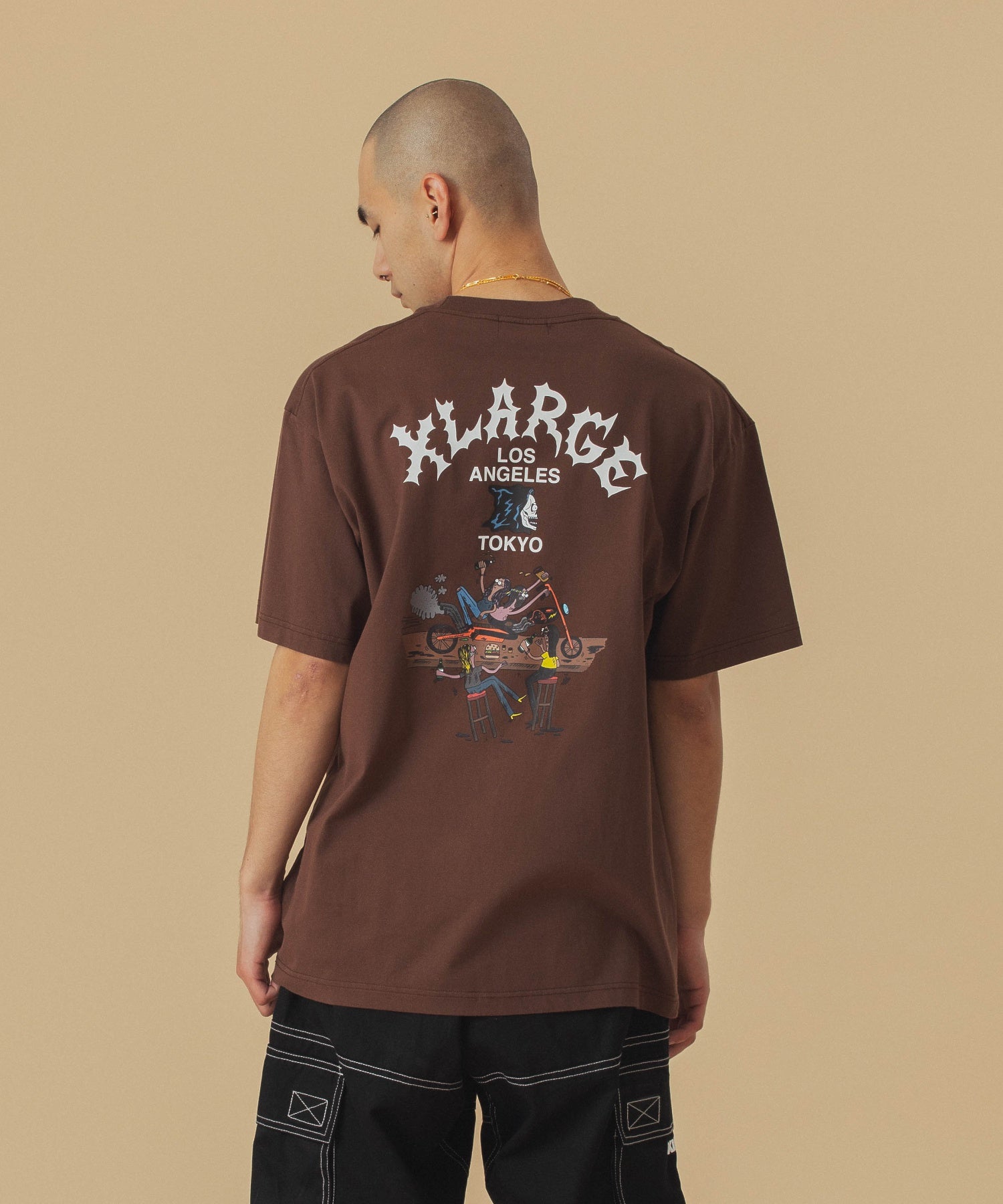 เสื้อยืดแขนสั้น XLARGE รุ่น Hang Out S/S Pocket Tee