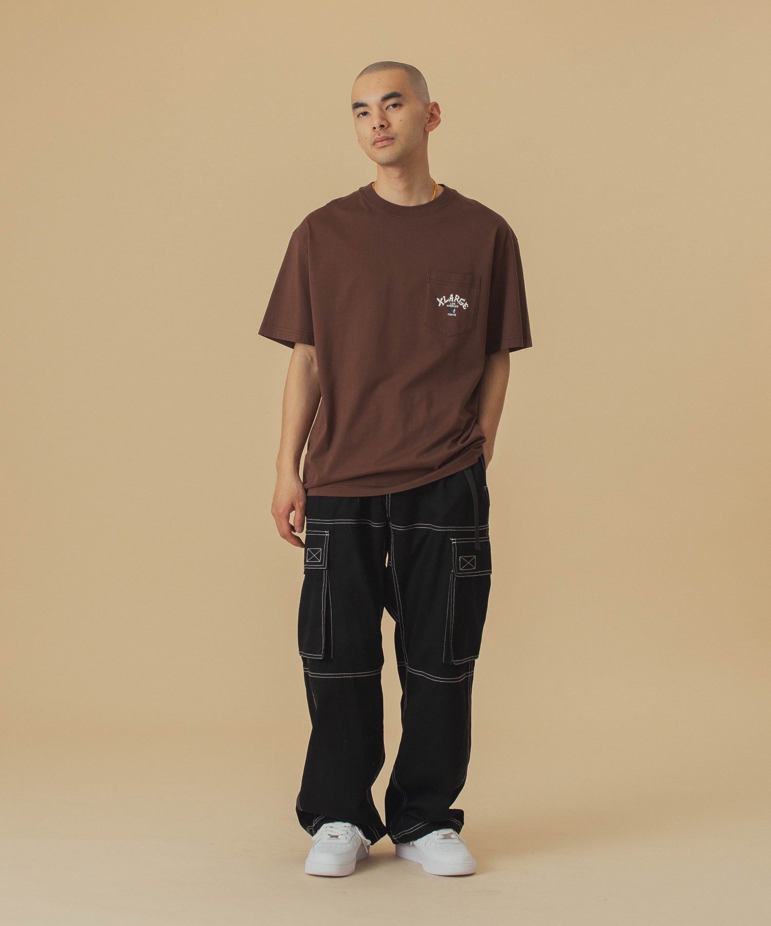 เสื้อยืดแขนสั้น XLARGE รุ่น Hang Out S/S Pocket Tee