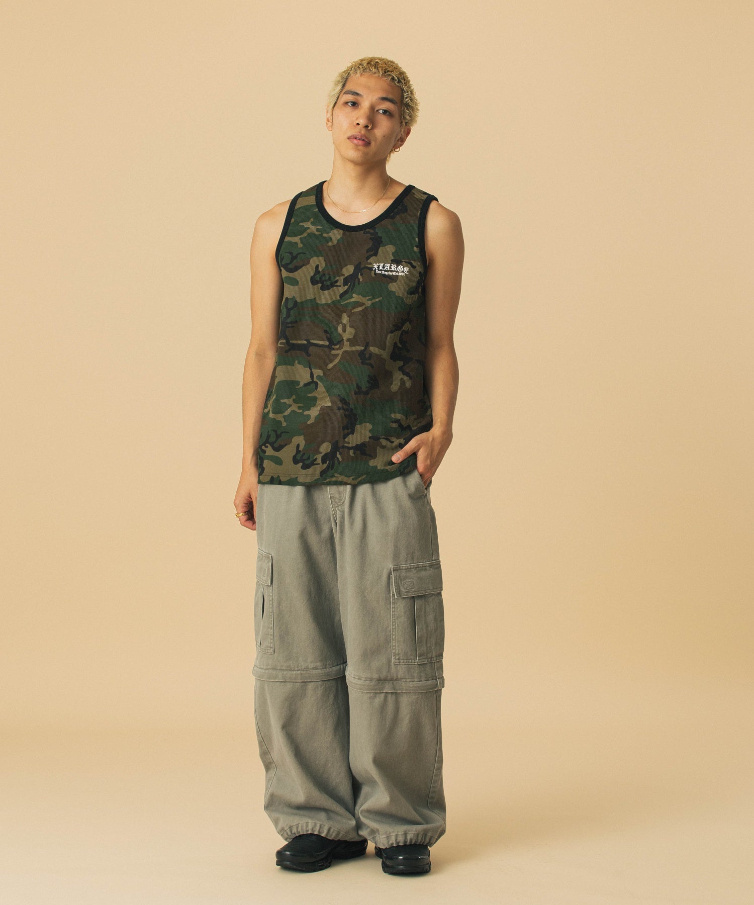 เสื้อกล้าม XLARGE รุ่น Old English Waffle Tank Top