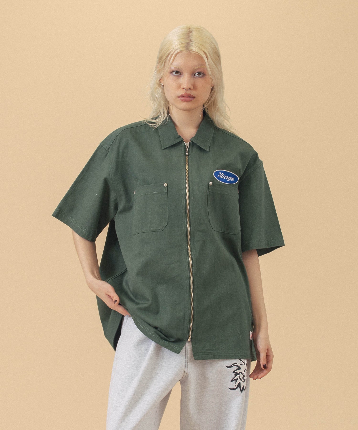 เสื้อเชิ้ต XLARGE รุ่น Zip Up S/S Work Shirt