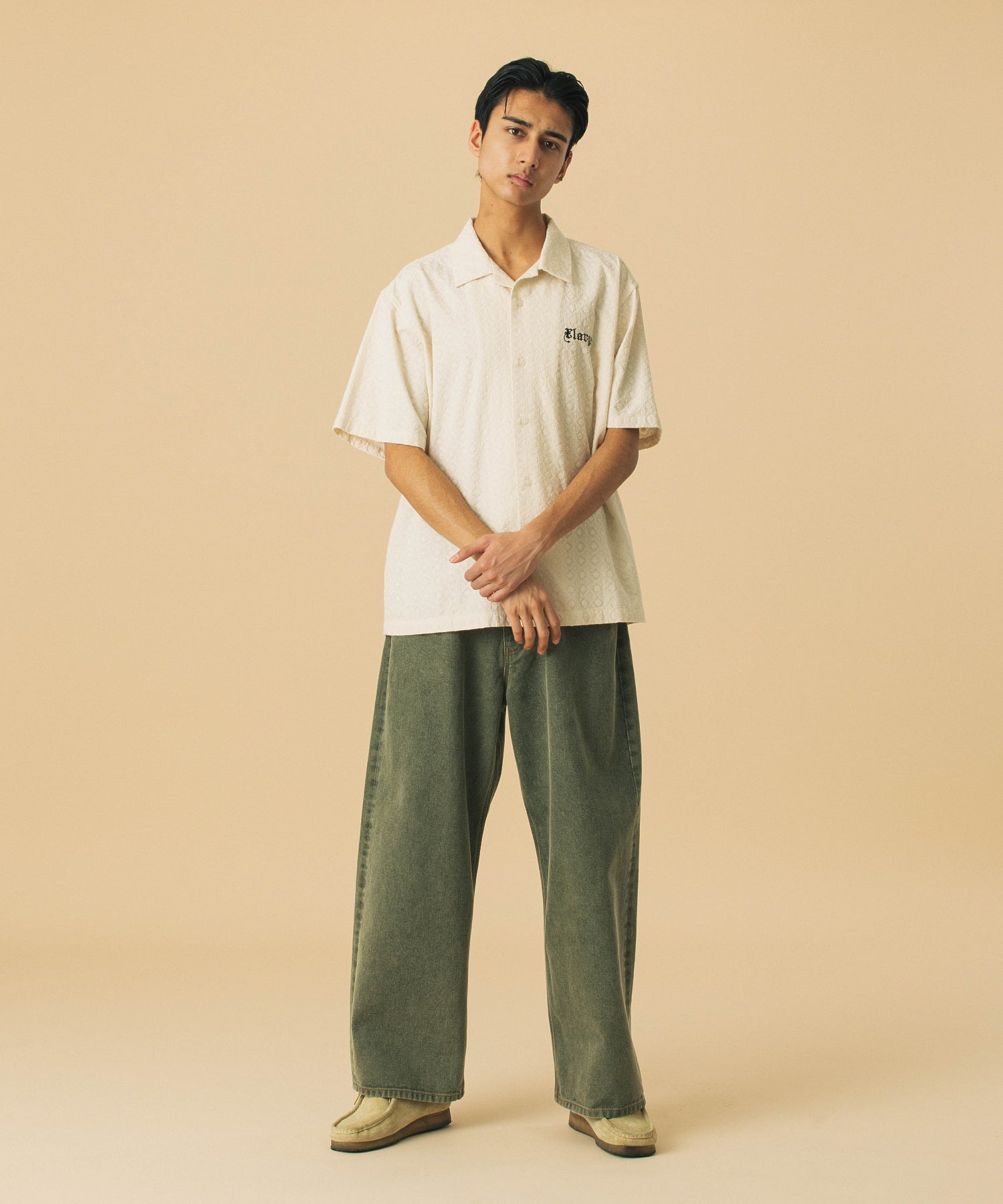 เสื้อเชิ้ต XLARGE รุ่น Embroidered S/S Lace Shirt