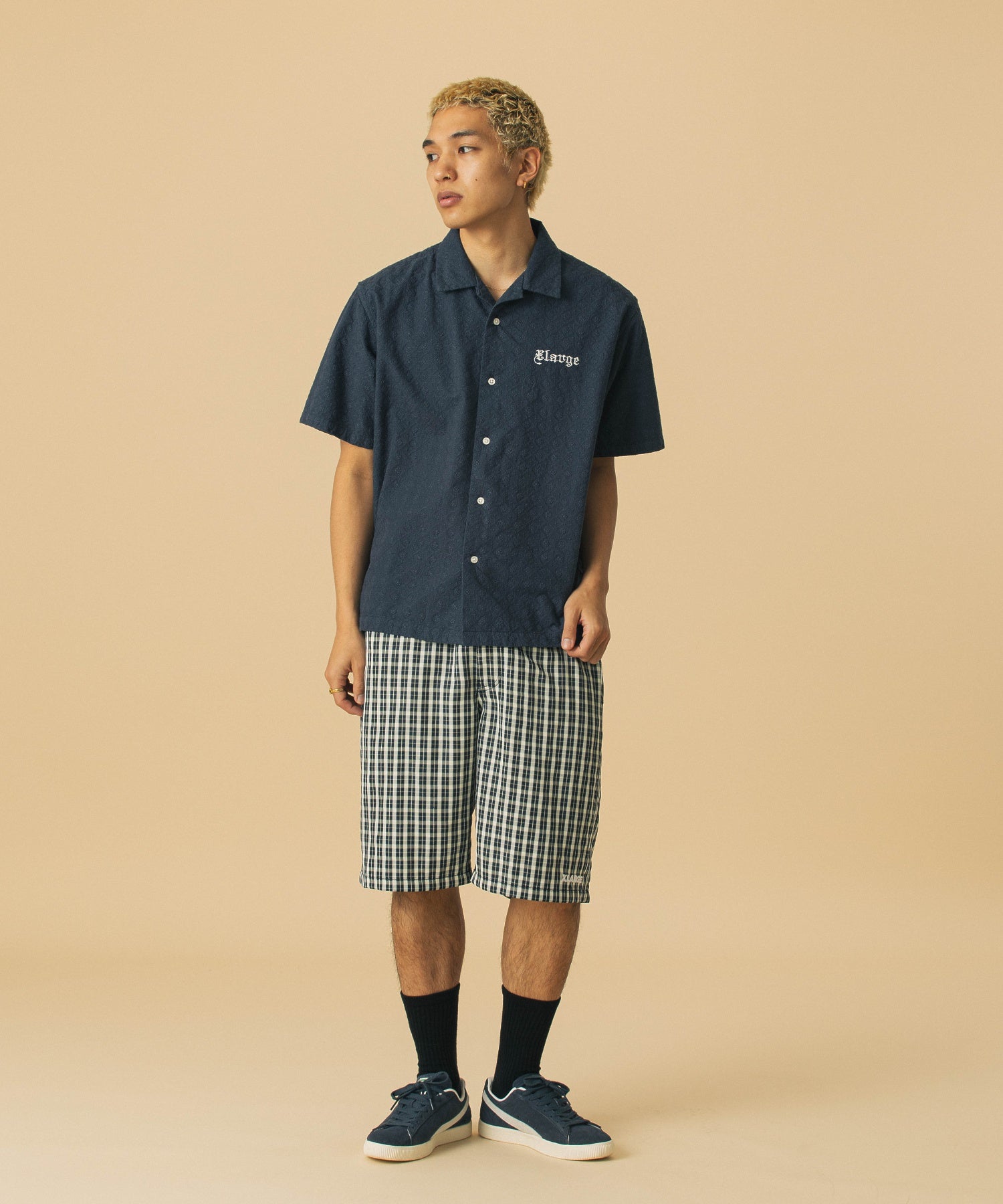 เสื้อเชิ้ต XLARGE รุ่น Embroidered S/S Lace Shirt