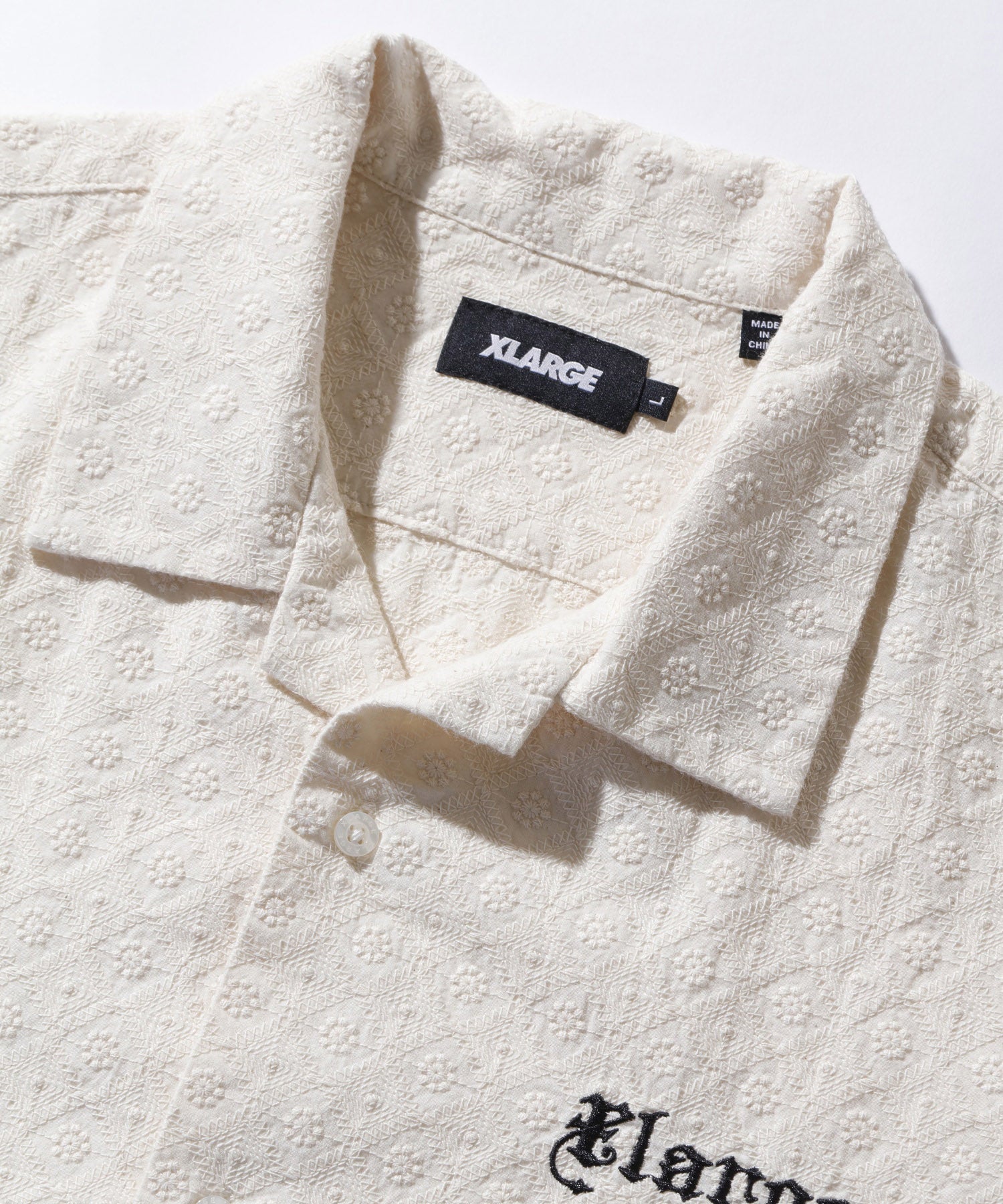 เสื้อเชิ้ต XLARGE รุ่น Embroidered S/S Lace Shirt