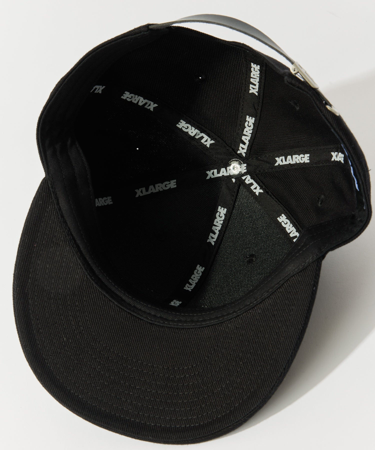 หมวก XLARGE รุ่น Oval Logo 6Panel Cap
