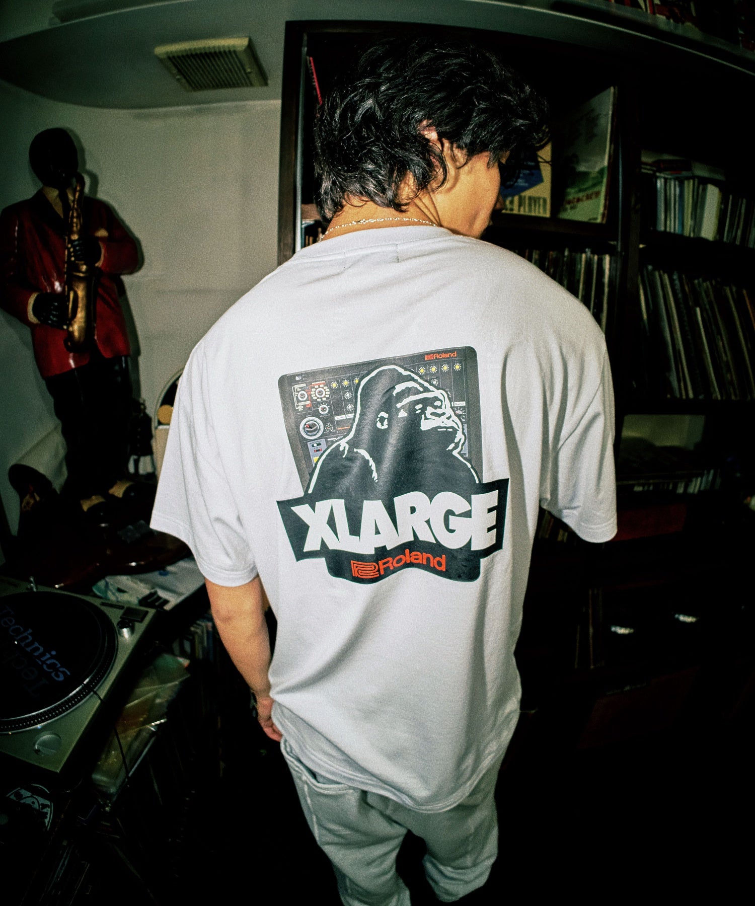 เสื้อยืดแขนสั้น XLARGE รุ่น Xlarge X Roland Og Box S/S Tee