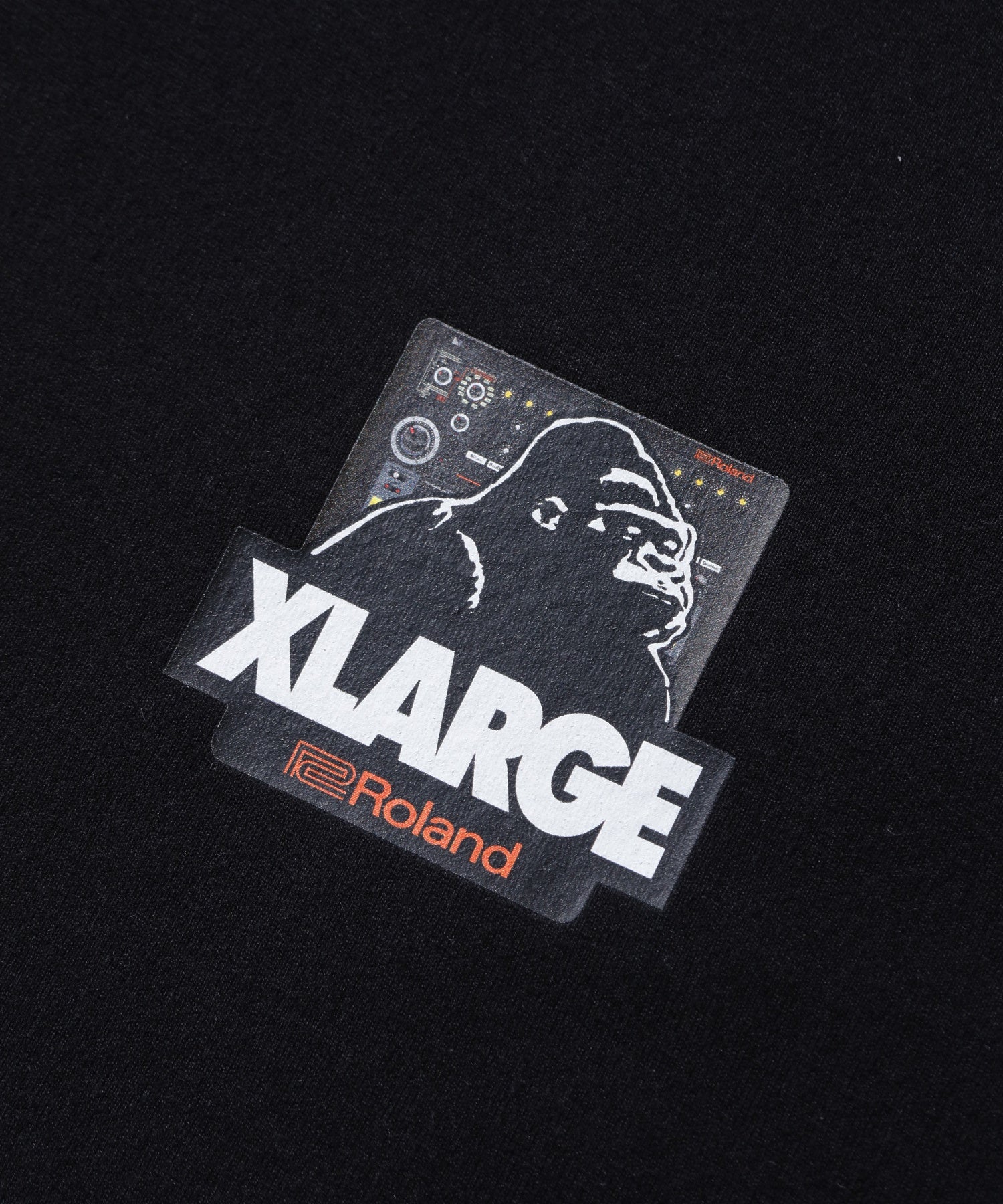 เสื้อยืดแขนสั้น XLARGE รุ่น Xlarge X Roland Og Box S/S Tee