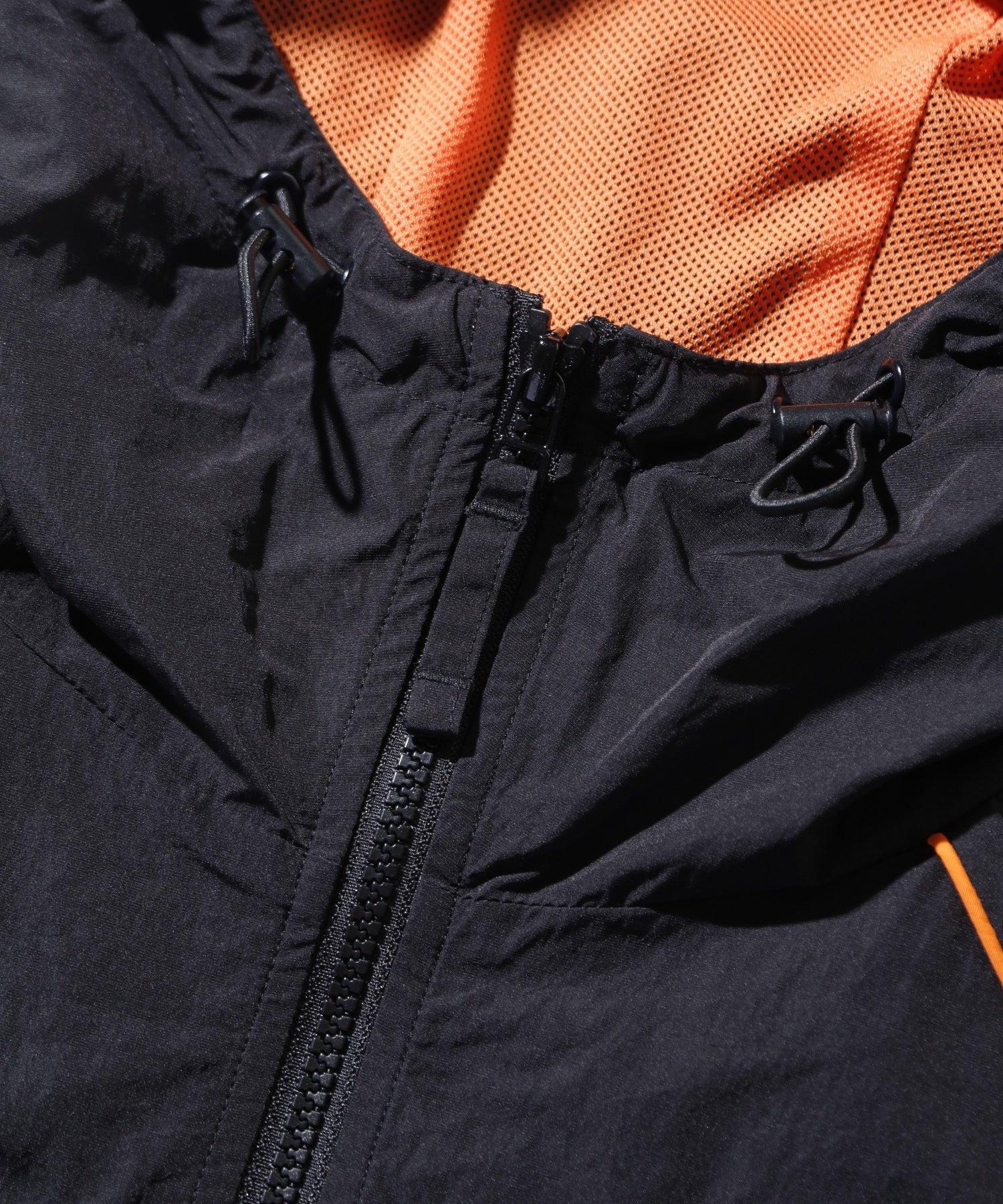 เสื้อแจ็คเก็ต XLARGE รุ่น Xlarge X Roland Piping Hooded Jacket