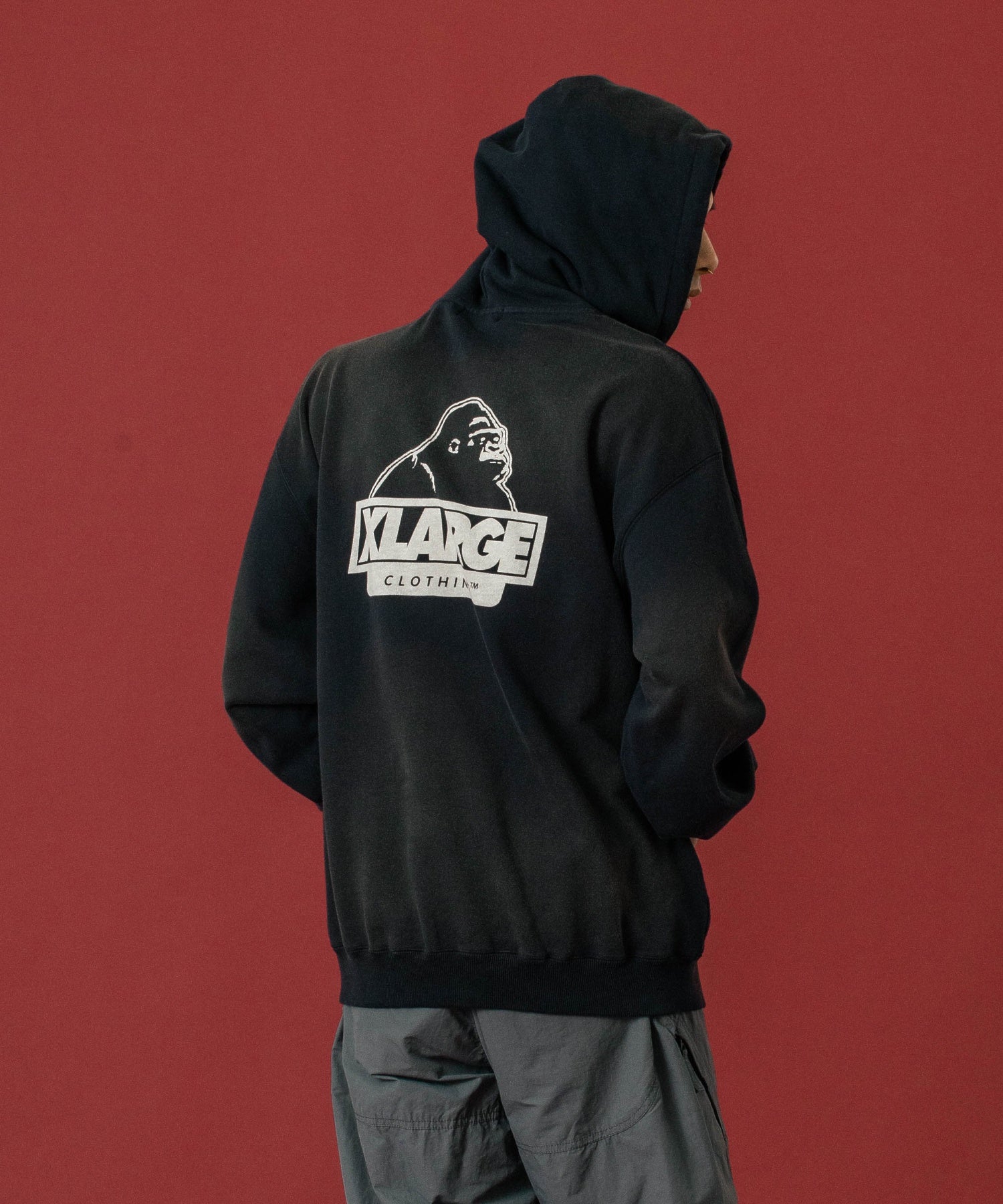 เสื้อฮู้ด XLARGE รุ่น DISCHARGE PRINTED SLANTED OG HOODED SWEATSHIRT
