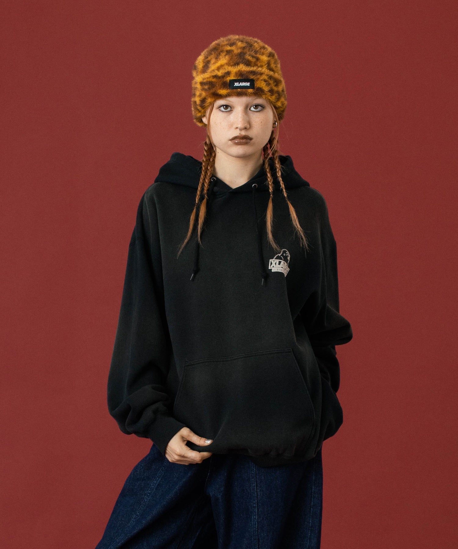 เสื้อฮู้ด XLARGE รุ่น DISCHARGE PRINTED SLANTED OG HOODED SWEATSHIRT