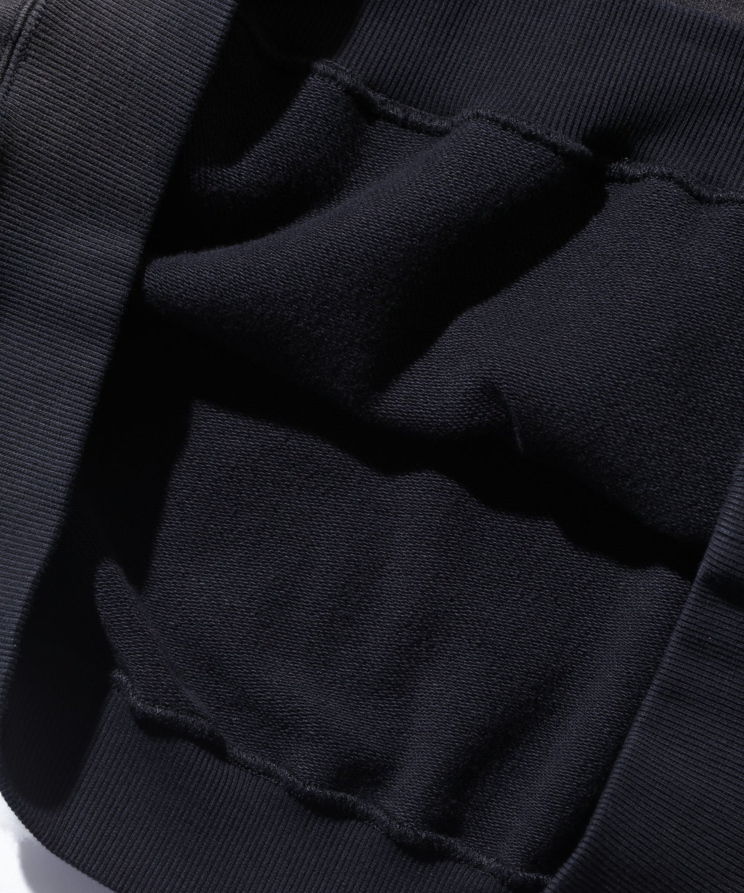 เสื้อฮู้ด XLARGE รุ่น DISCHARGE PRINTED SLANTED OG HOODED SWEATSHIRT