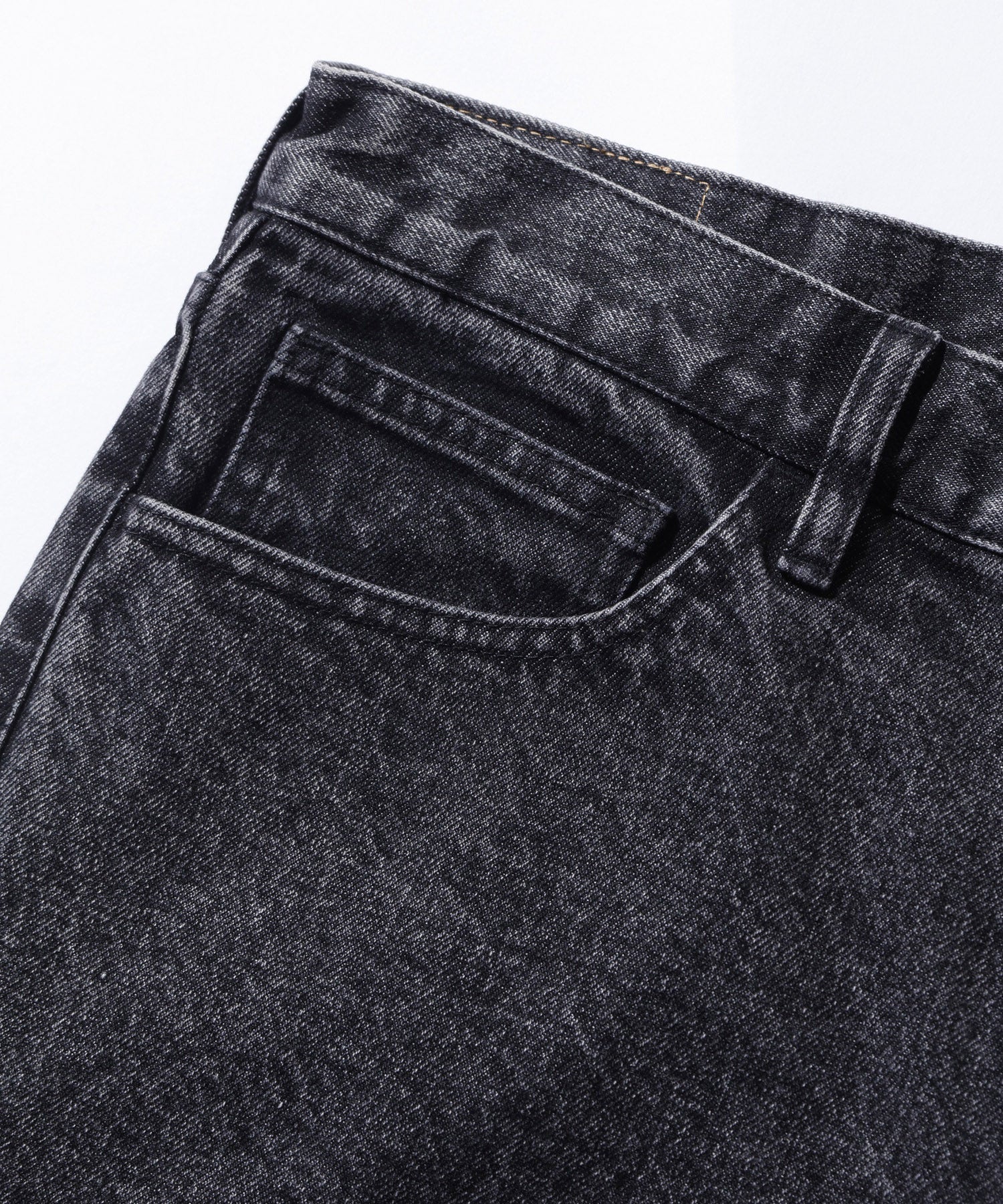 กางเกงยีนส์ผ้าเดนิม XLARGE รุ่น OVERDYED DENIM PANTS