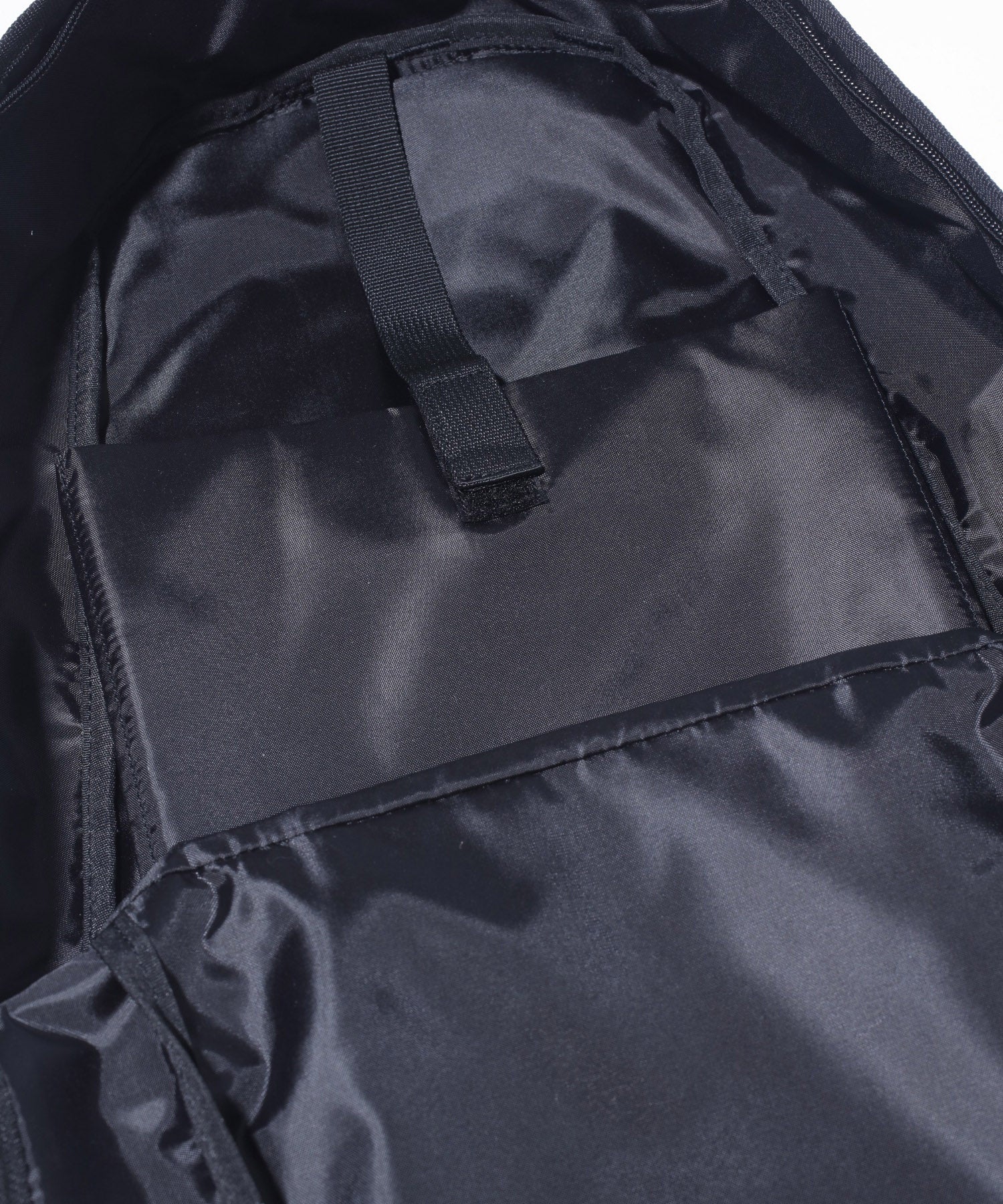 กระเป่าเป้ XLARGE รุ่น MULTI POCKET BACKPACK