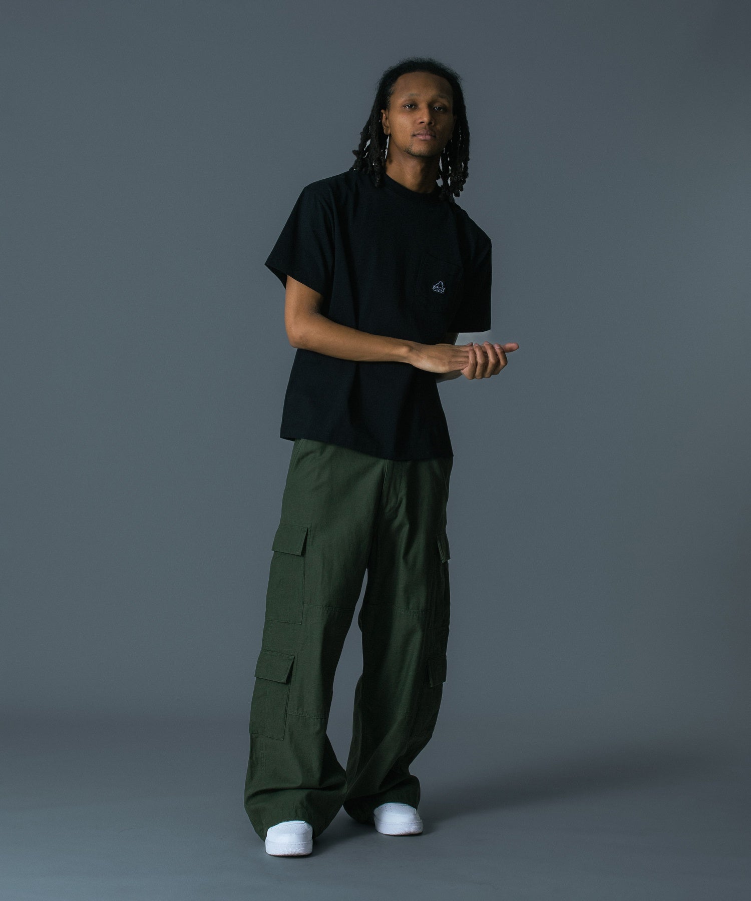 เสื้อยืดแขนสั้น XLARGE รุ่น SLANTED OG S/S POCKET TEE