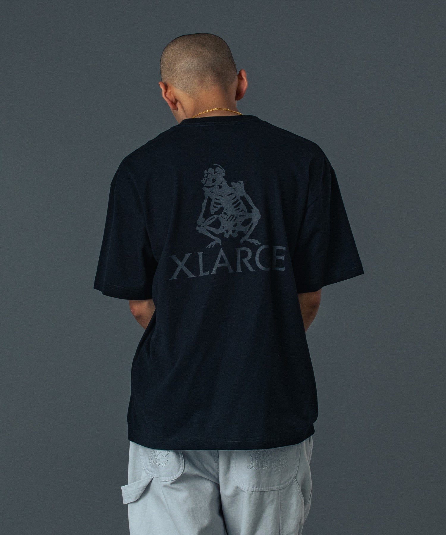 เสื้อยืดแขนสั้น XLARGE รุ่น FOSSIL S/S TEE