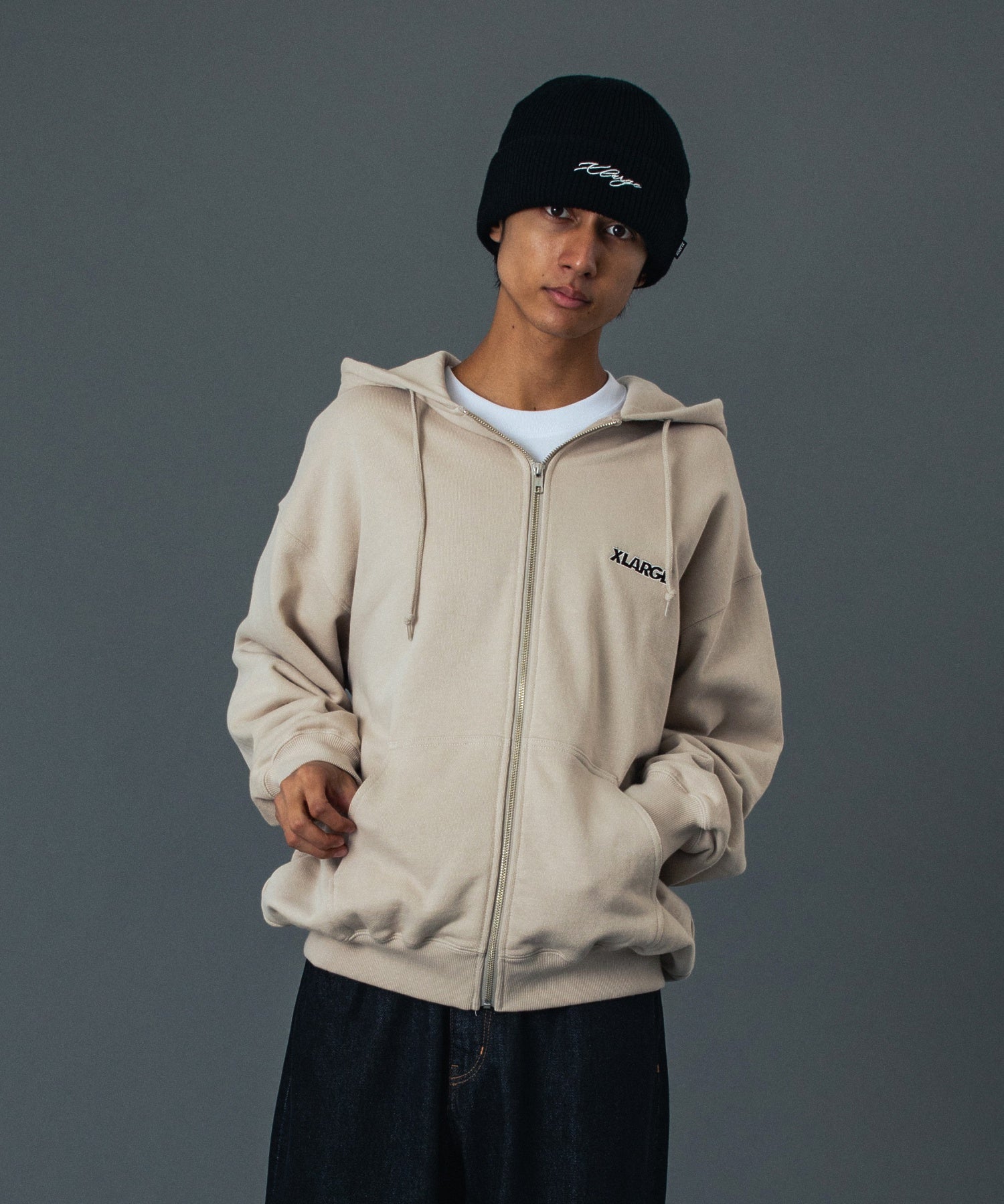 เสื้อฮู้ด XLARGE รุ่น OG BOX ZIP UP HOODED SWEATSHIRT