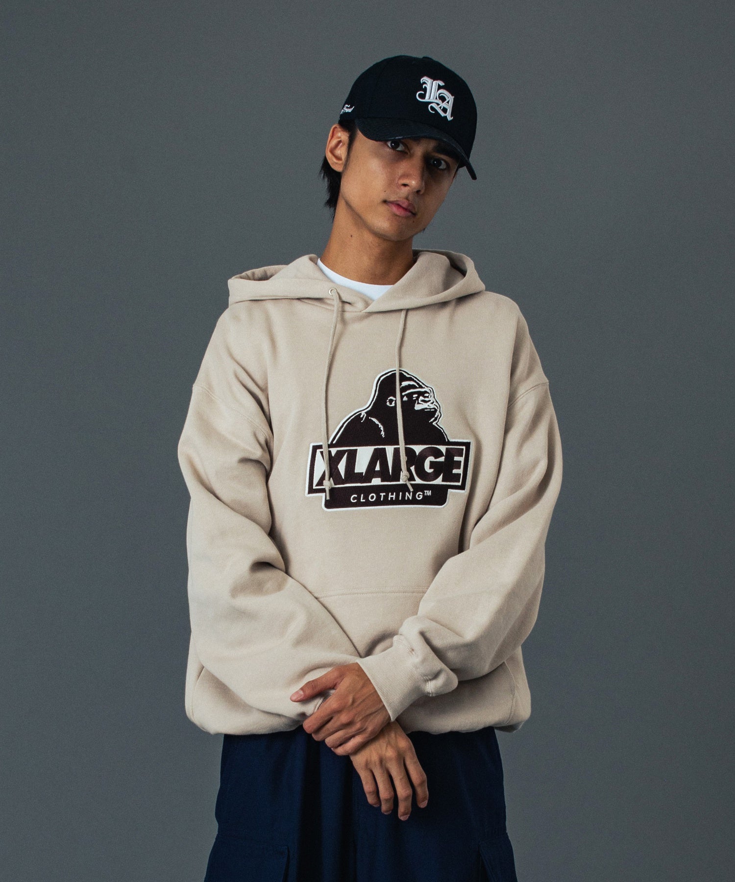 เสื้อฮู้ด XLARGE รุ่น SLANTED OG PULLOVER HOODED SWEATSHIRT
